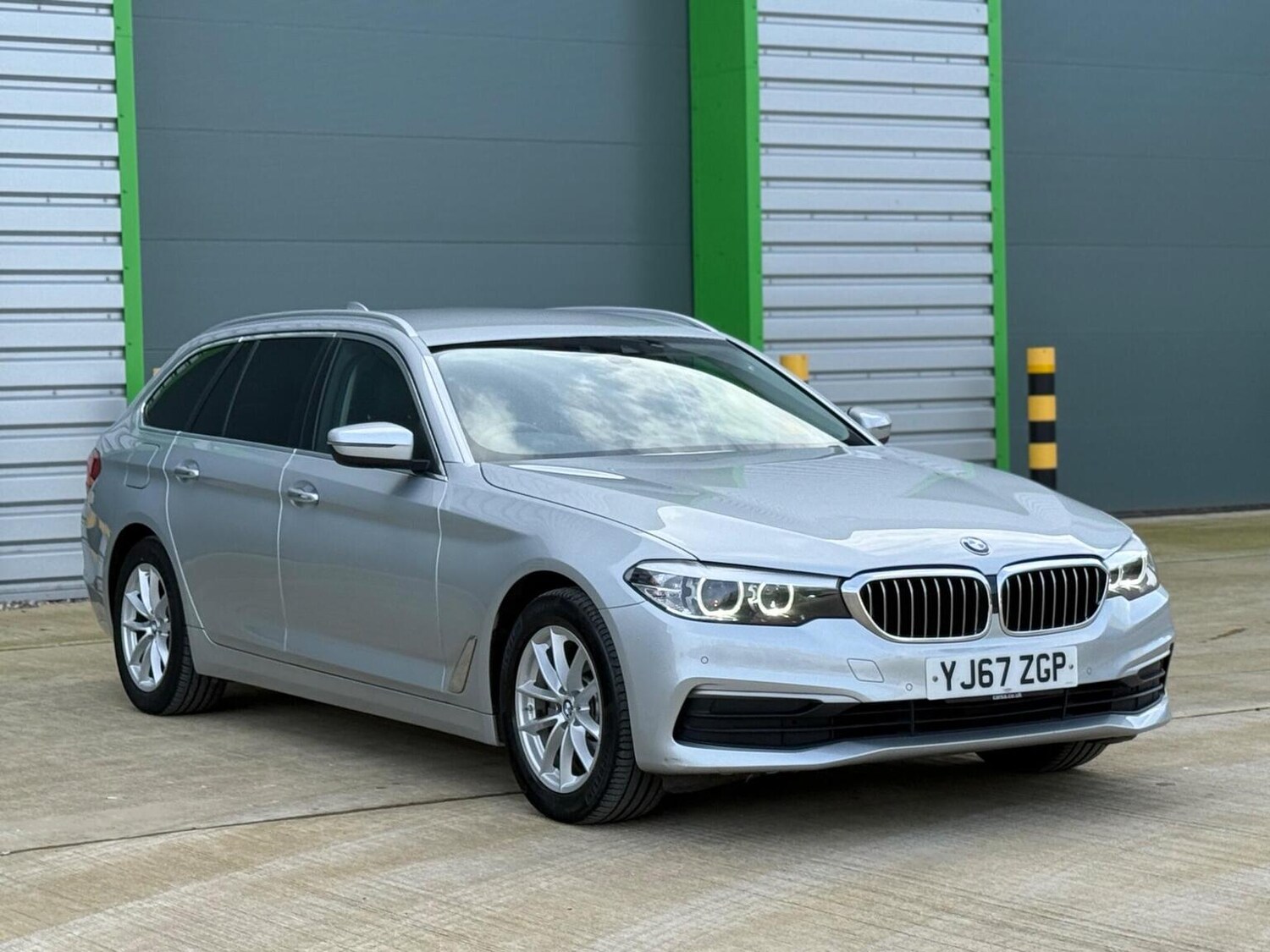 Used BMW 5 Series 2017 for sale - 77688998: Photo 49