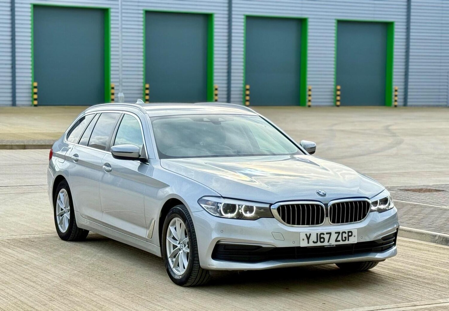 Used BMW 5 Series 2017 for sale - 77688998: Photo 60
