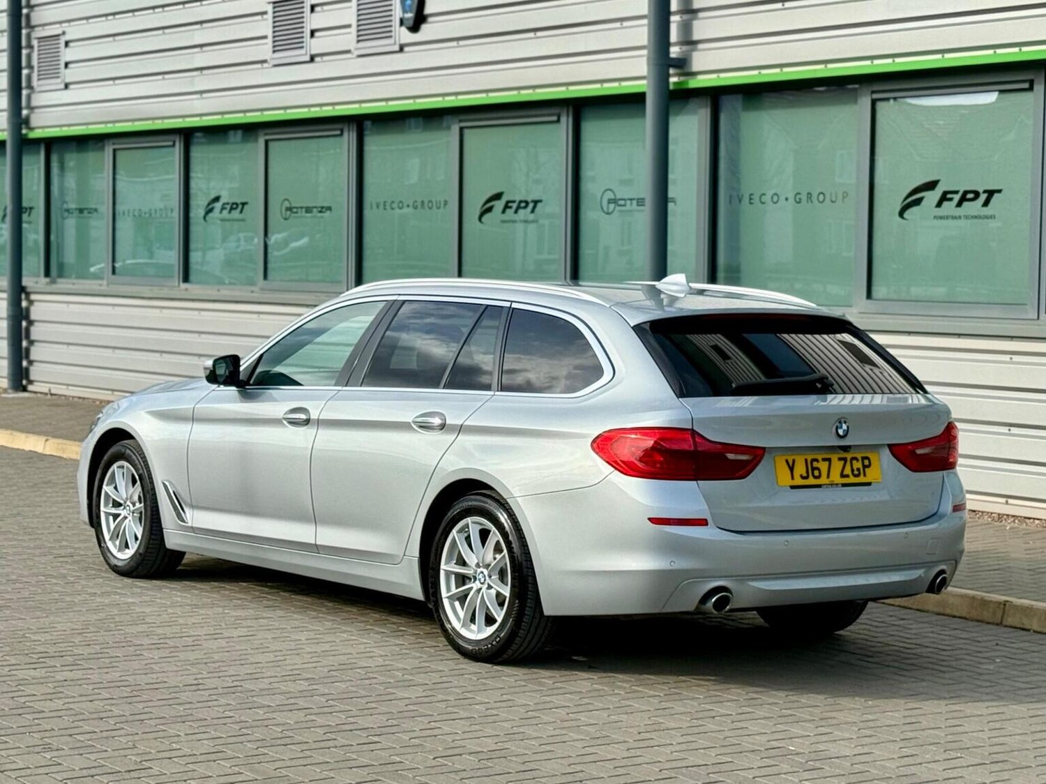 Used BMW 5 Series 2017 for sale - 77688998: Photo 75