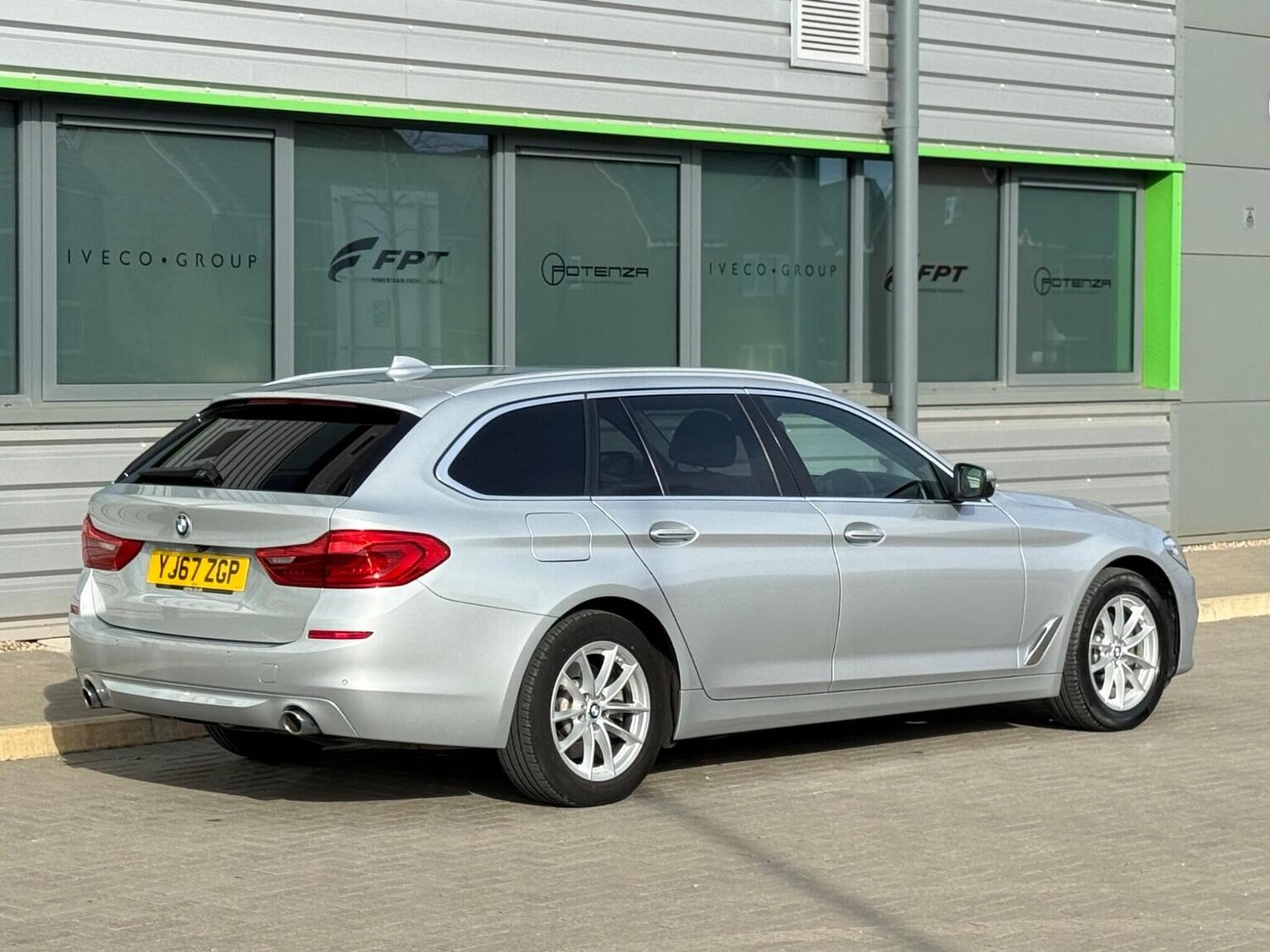 Used BMW 5 Series 2017 for sale - 77688998: Photo 86