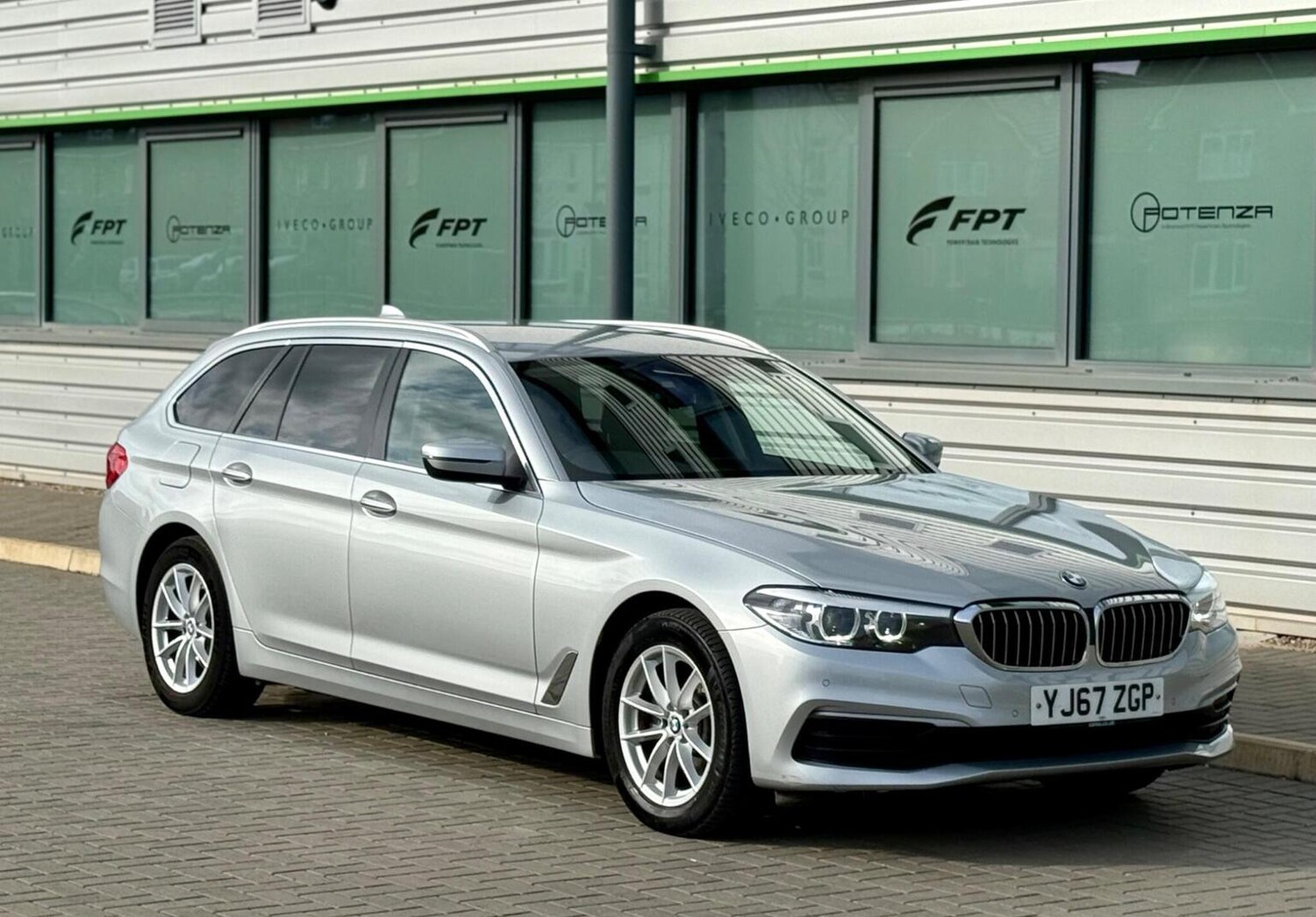 Used BMW 5 Series 2017 for sale - 77688998: Photo 87