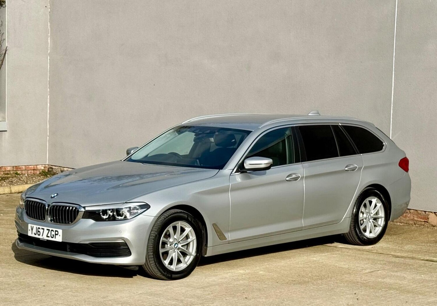 Used BMW 5 Series 2017 for sale - 77688998: Photo 99