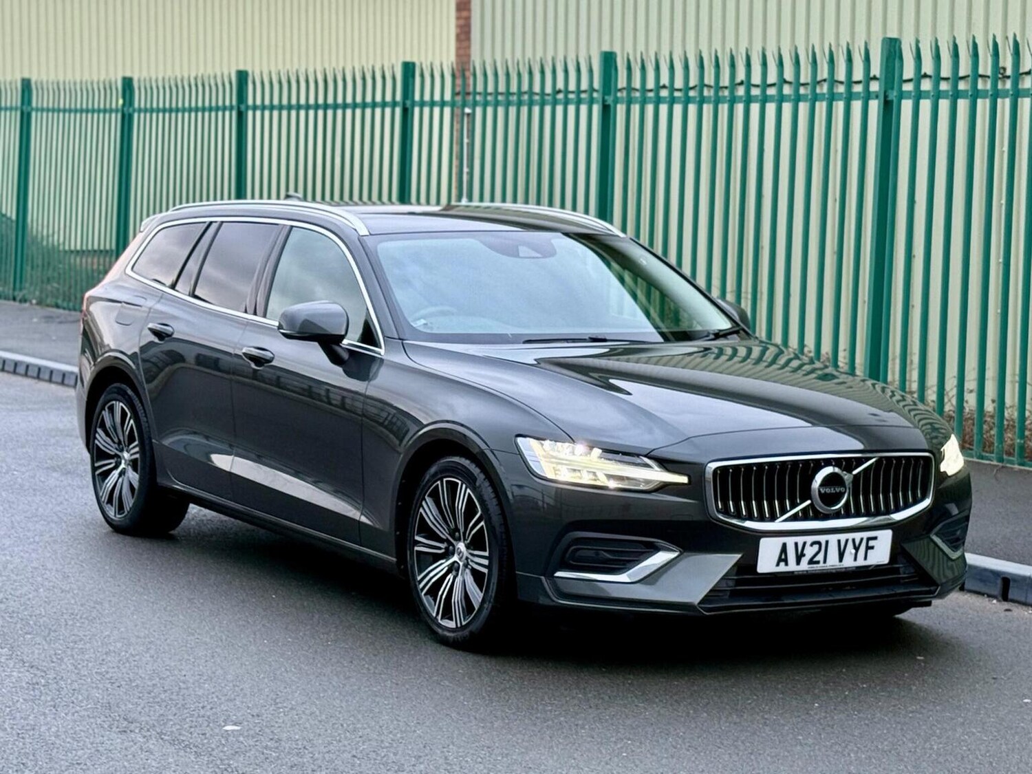 Used Volvo V60 2021 for sale - 77688989: Photo 44