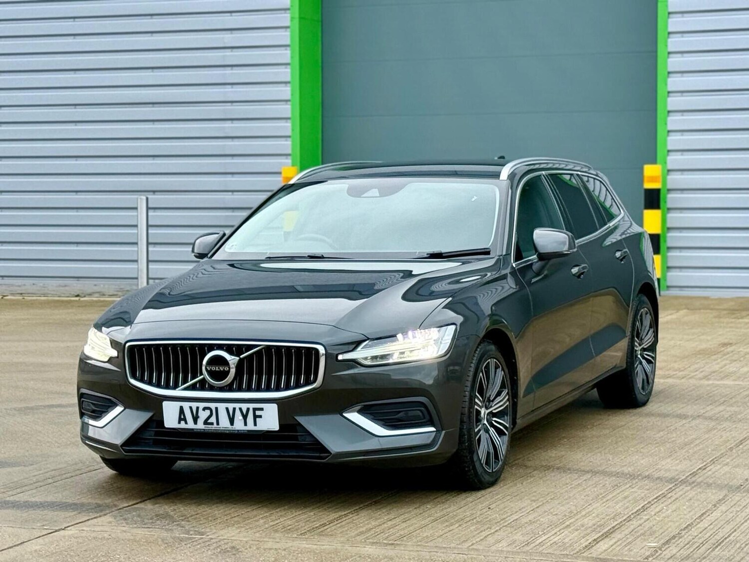 Used Volvo V60 2021 for sale - 77688989: Photo 54