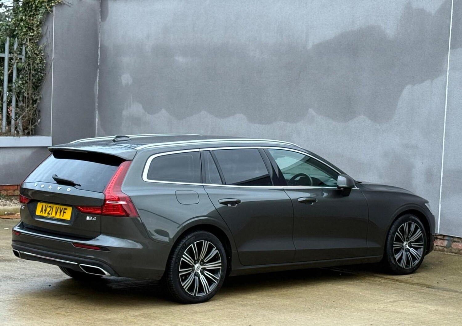 Used Volvo V60 2021 for sale - 77688989: Photo 84