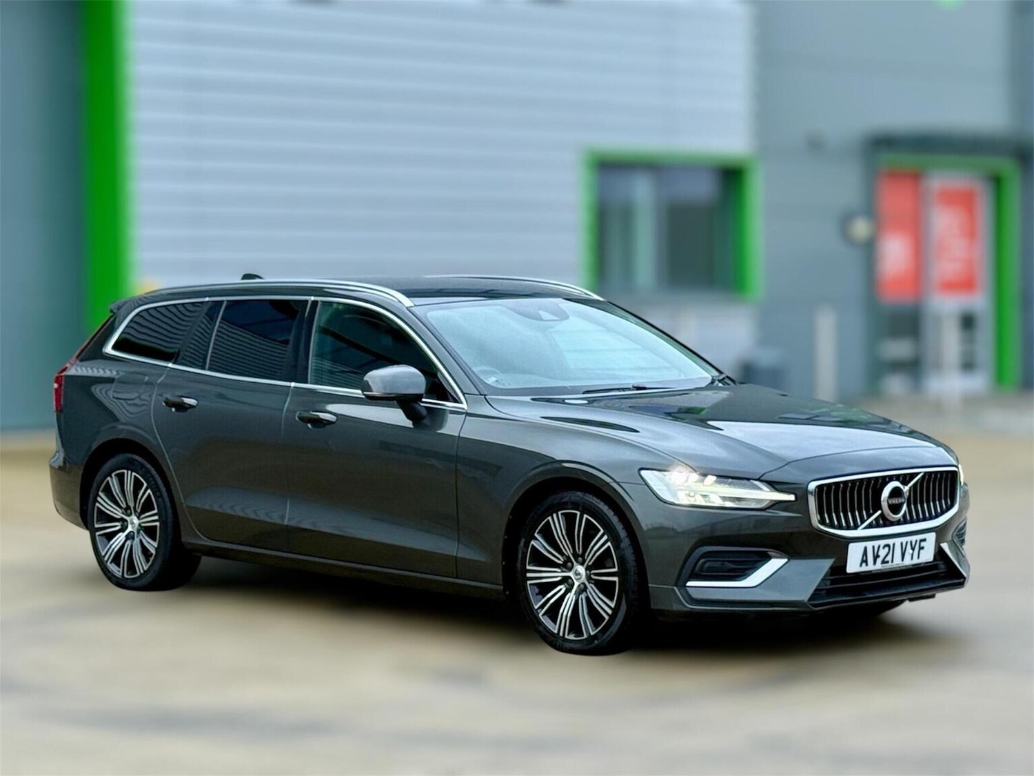 Used Volvo V60 2021 for sale - 77688989: Photo 86