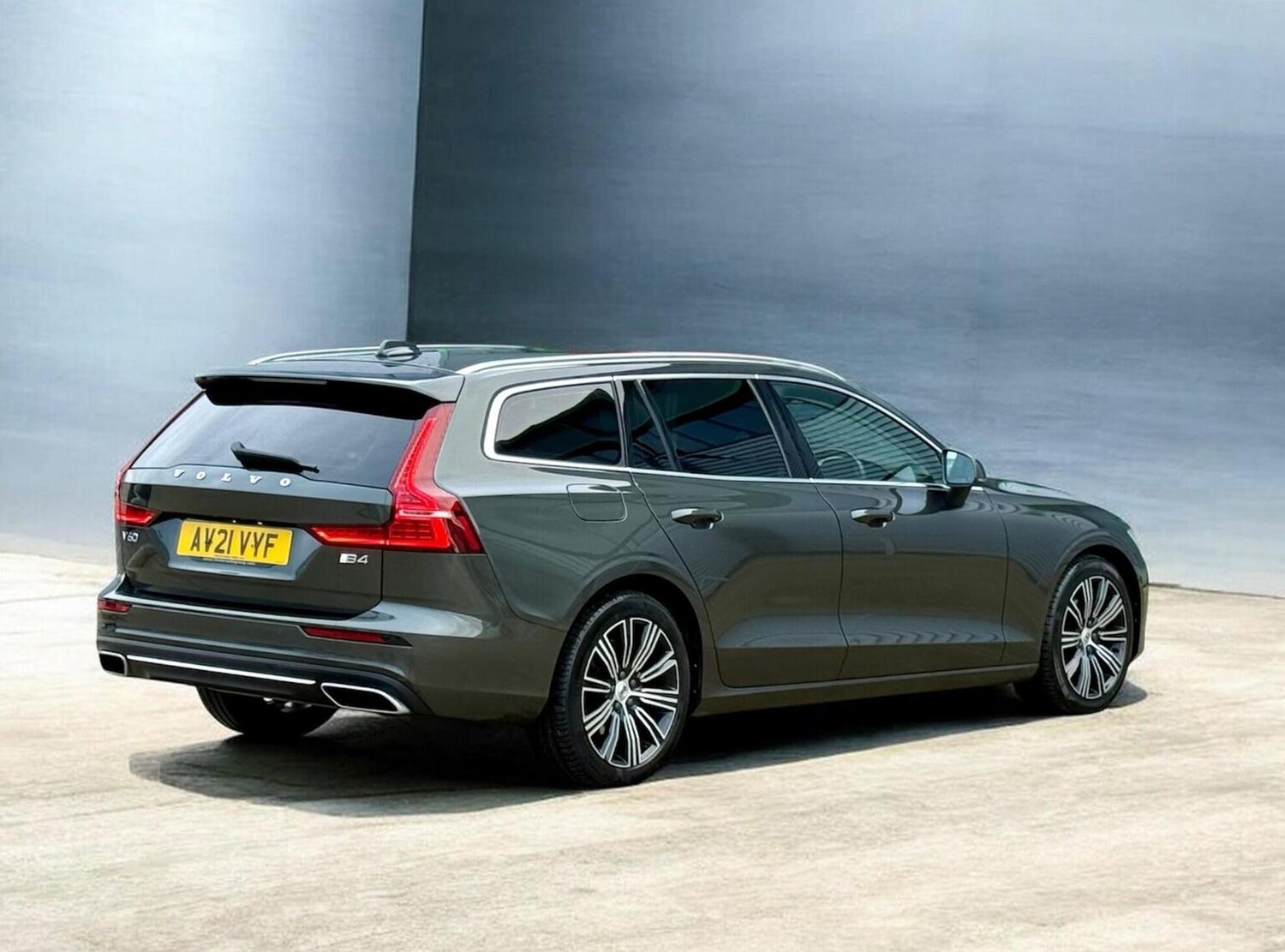 Used Volvo V60 2021 for sale - 77688989: Photo 87