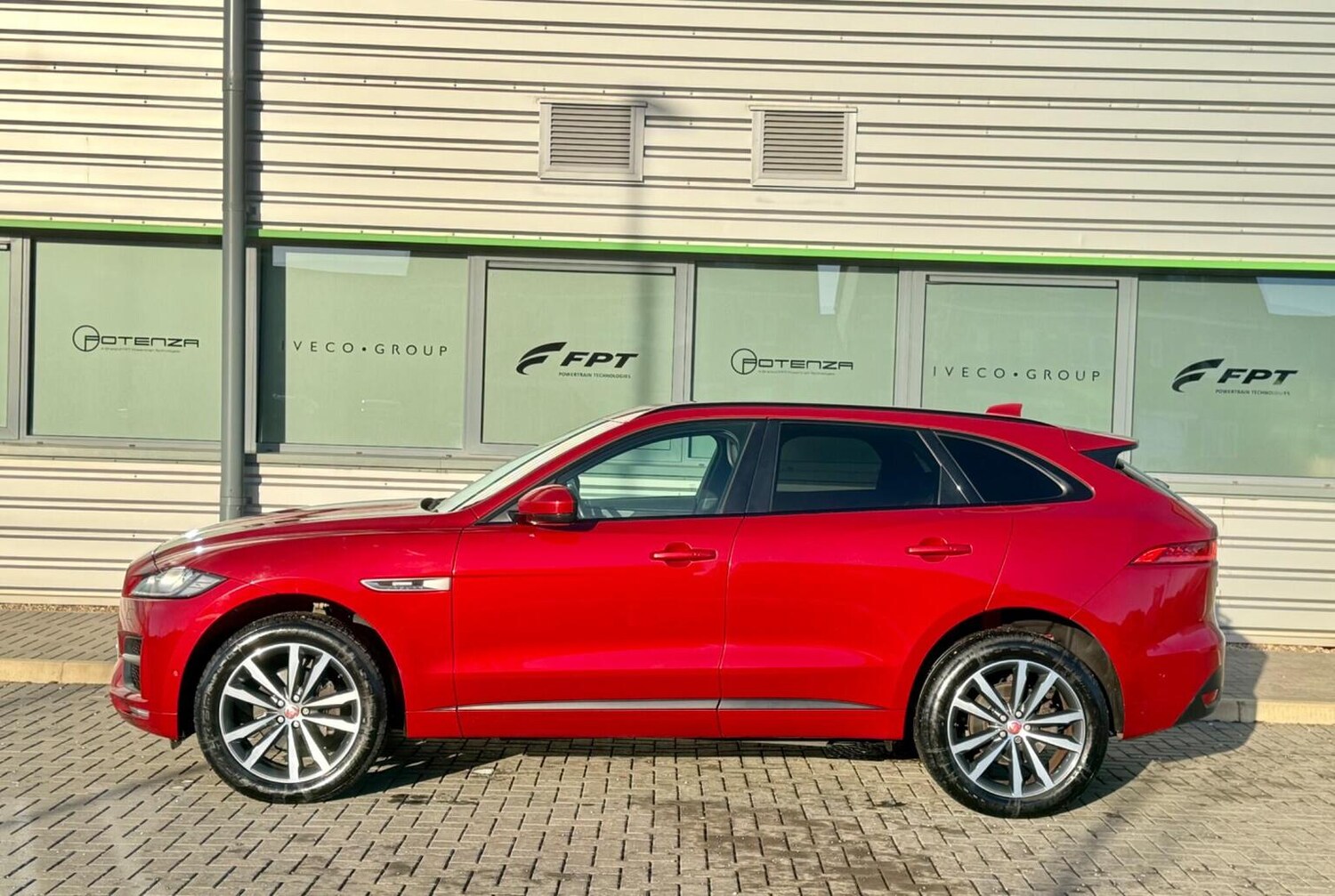 Used Jaguar F-Pace 2016 for sale - 77689003: Photo 43