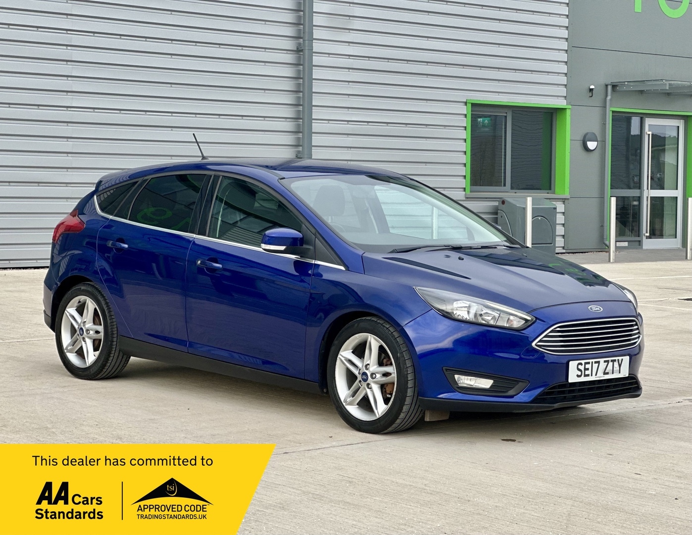 Used Ford Focus 2017 for sale - 74108405: Photo 3