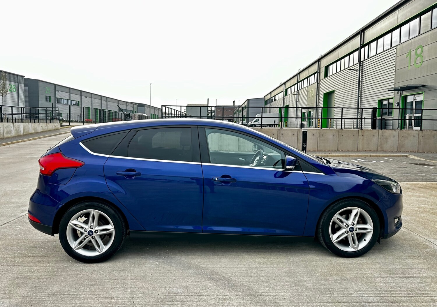 Used Ford Focus 2017 for sale - 74108405: Photo 31