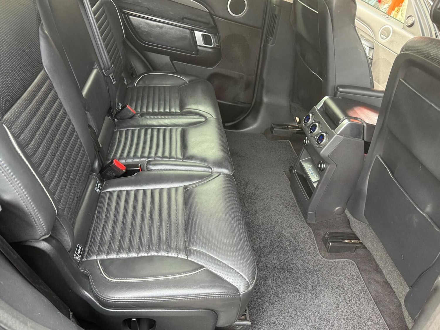 Used Land Rover Discovery 2018 for sale - 77689004: Photo 11