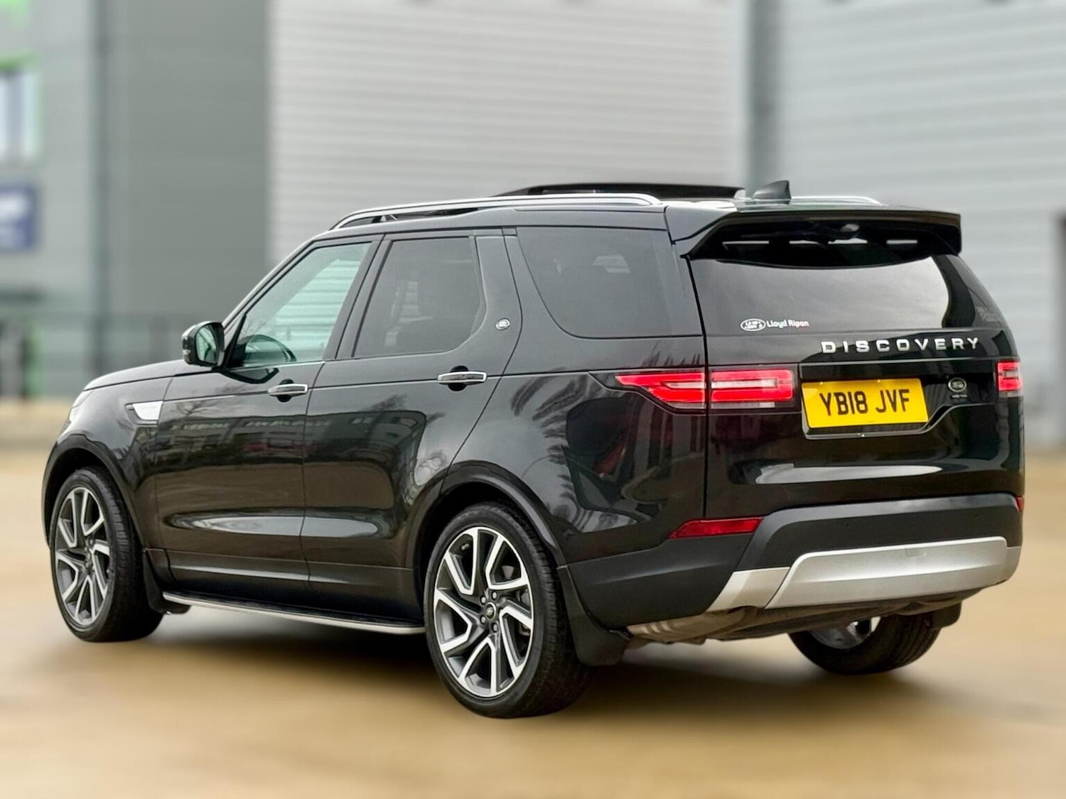 Used Land Rover Discovery 2018 for sale - 77689004: Photo 27