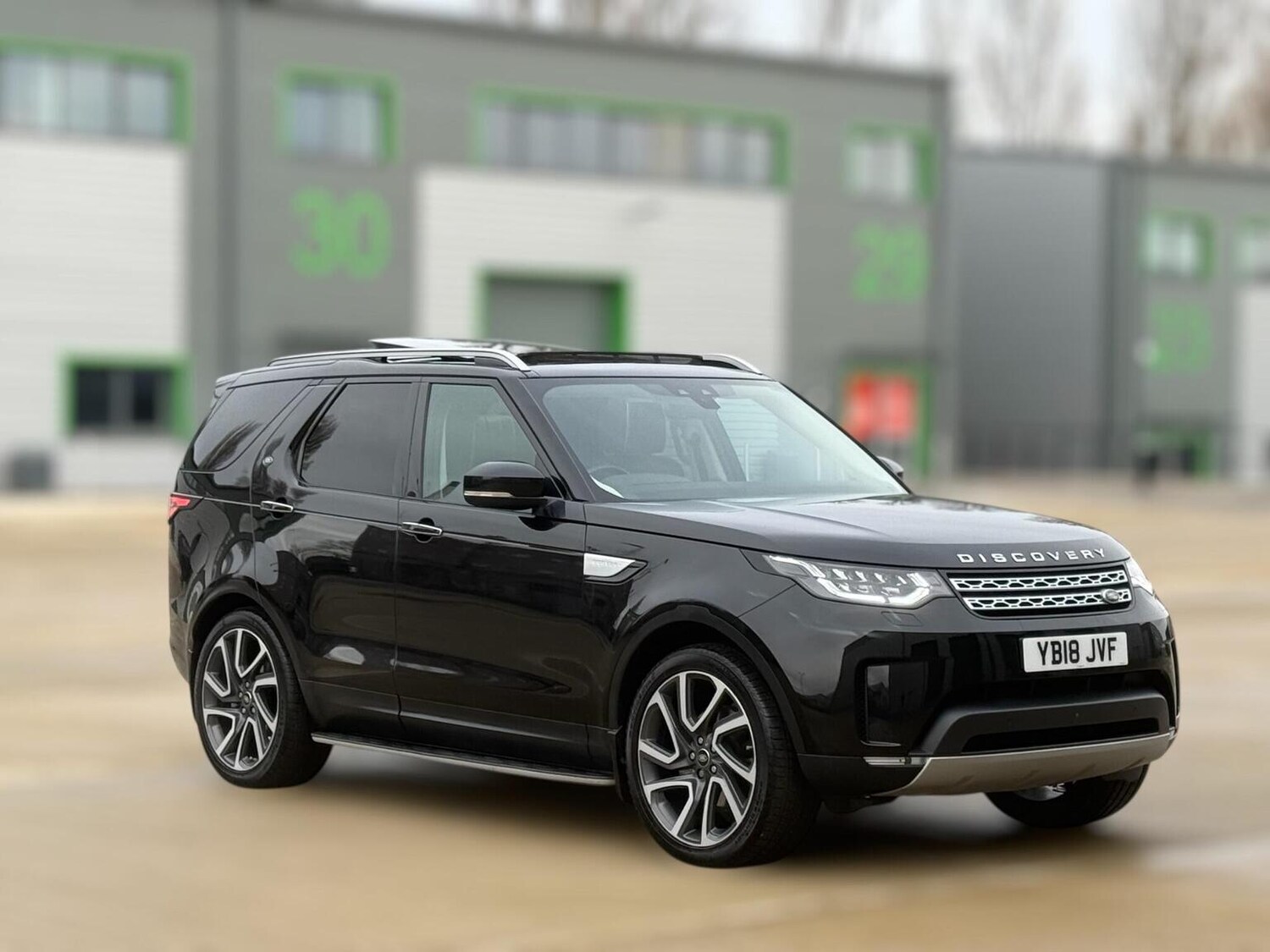 Used Land Rover Discovery 2018 for sale - 77689004: Photo 32