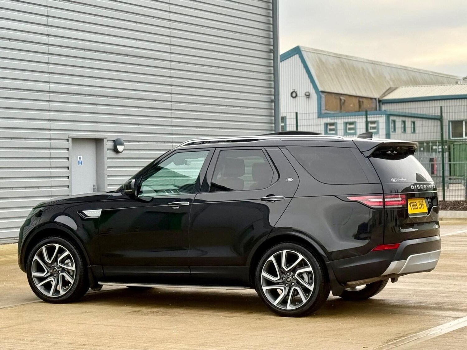 Used Land Rover Discovery 2018 for sale - 77689004: Photo 49