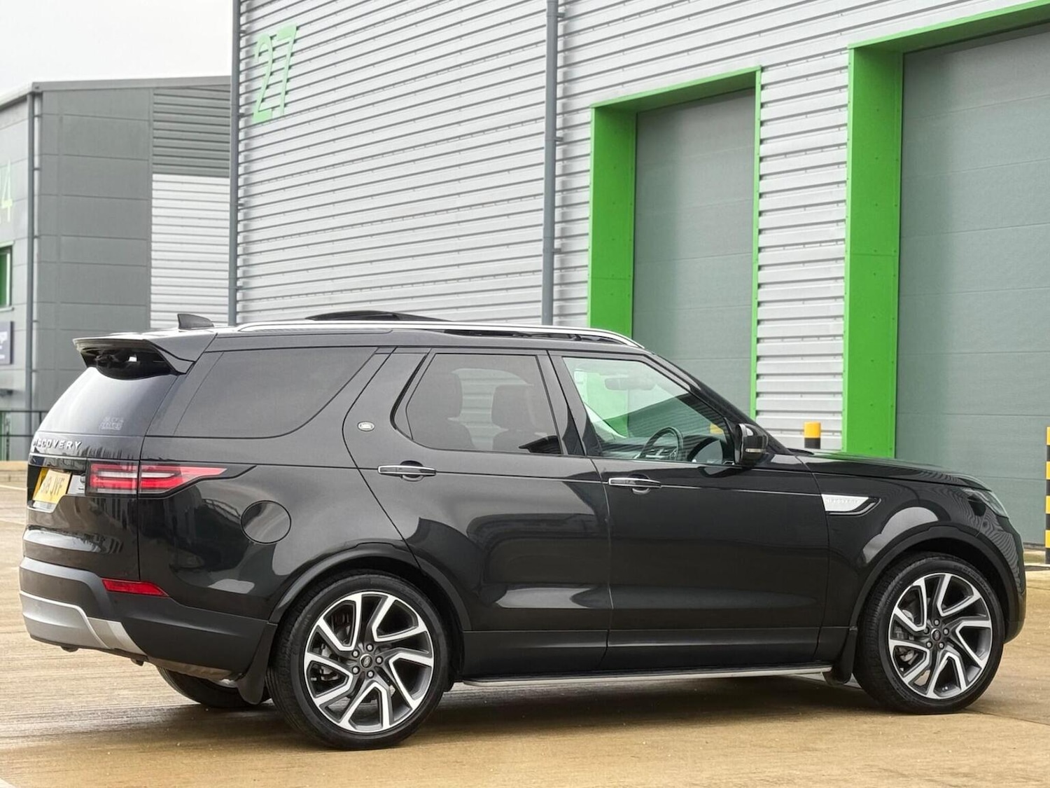 Used Land Rover Discovery 2018 for sale - 77689004: Photo 50