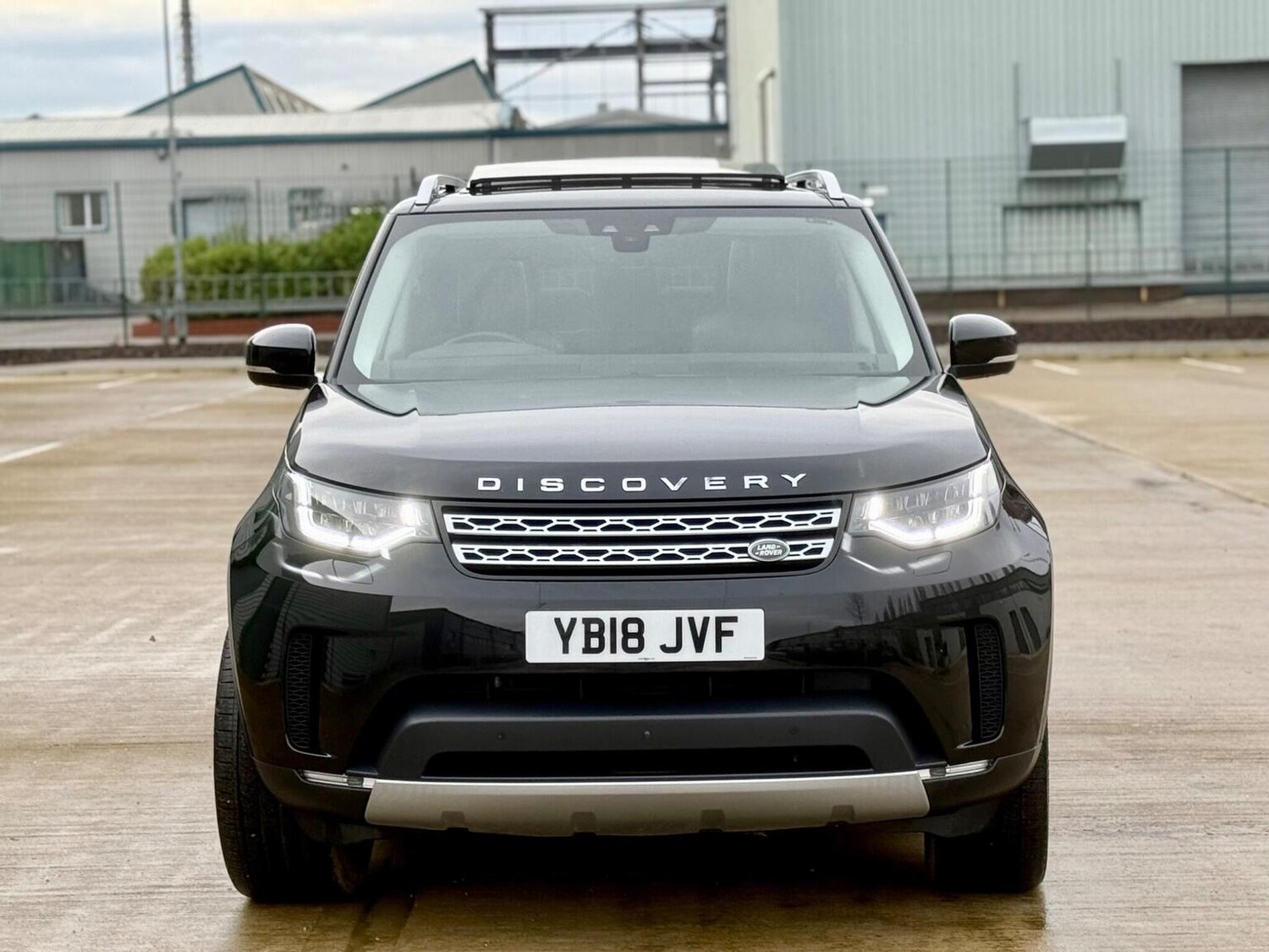 Used Land Rover Discovery 2018 for sale - 77689004: Photo 65