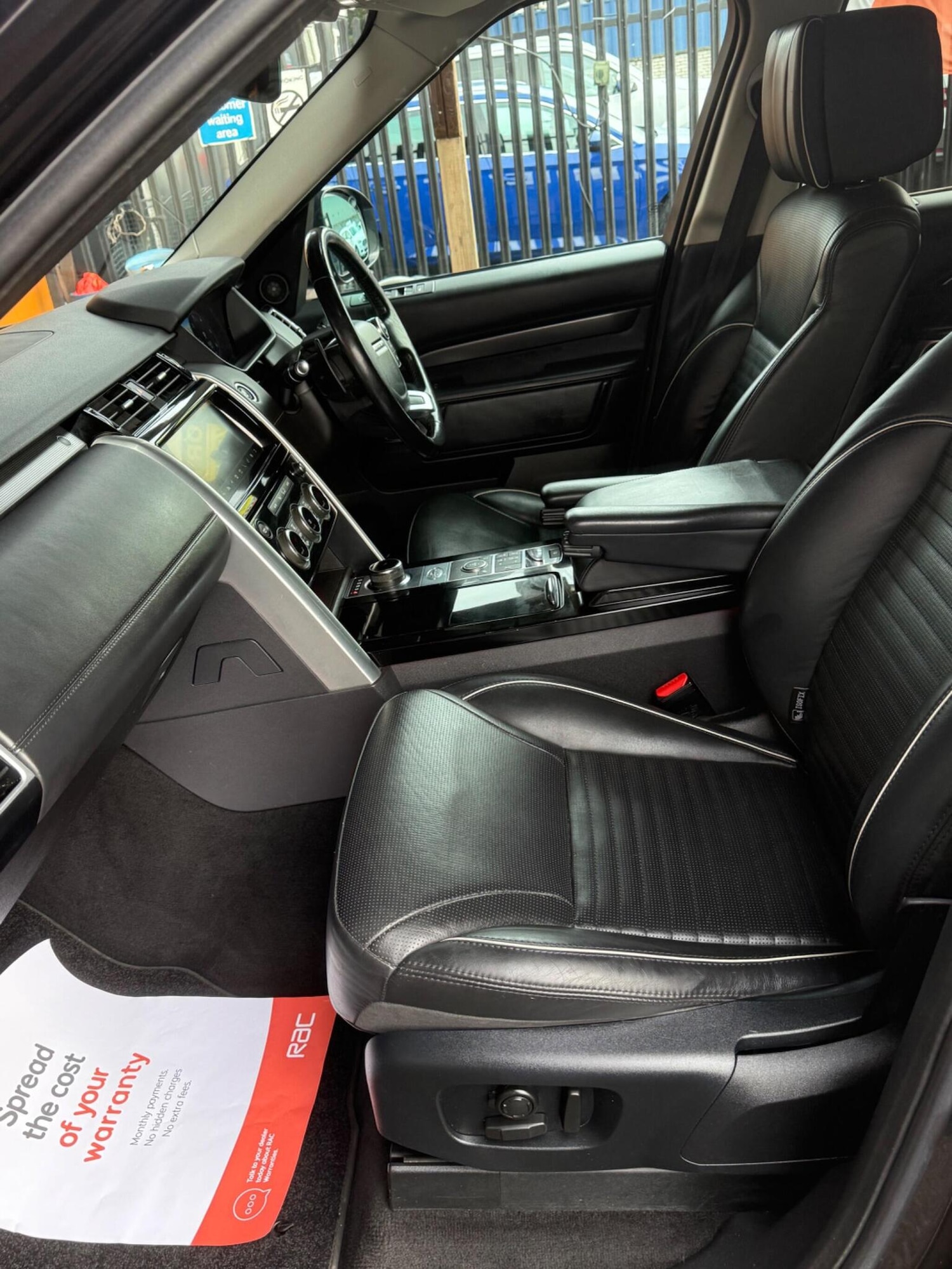 Used Land Rover Discovery 2018 for sale - 77689004: Photo 8