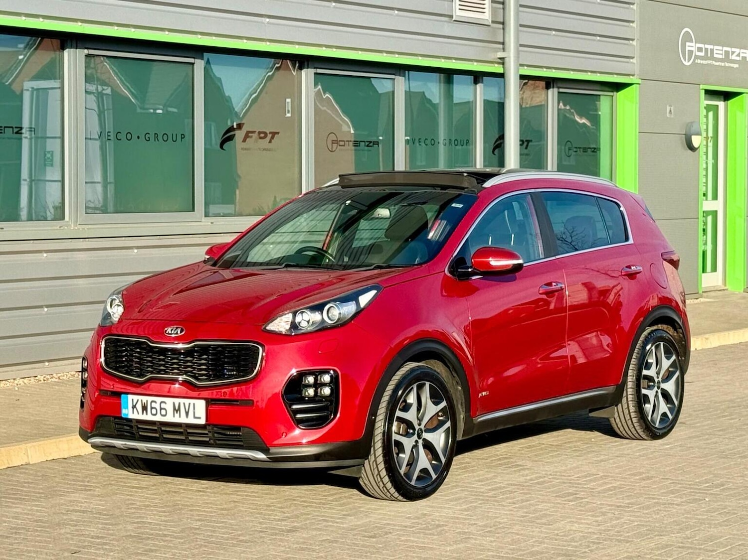 Used Kia Sportage 2017 for sale - 77688990: Photo 75