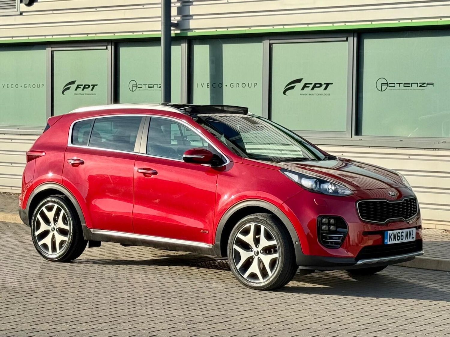 Used Kia Sportage 2017 for sale - 77688990: Photo 85