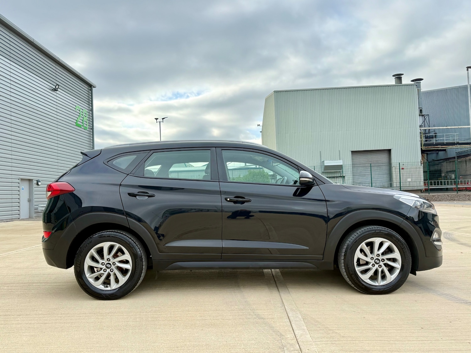 Used Hyundai TUCSON 2017 for sale - 76225468: Photo 76