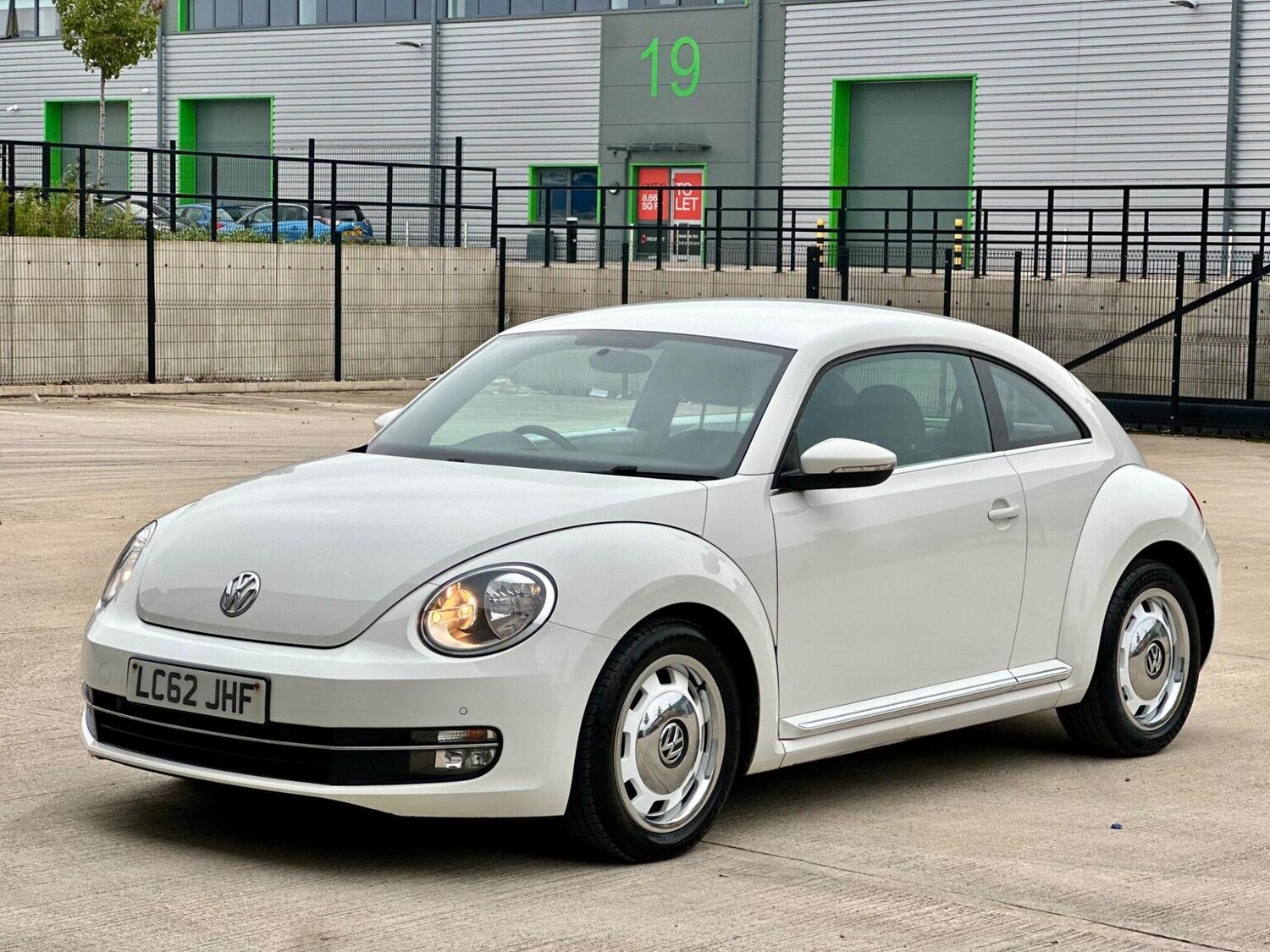 Used Volkswagen Beetle 2012 for sale - 77688977: Photo 17