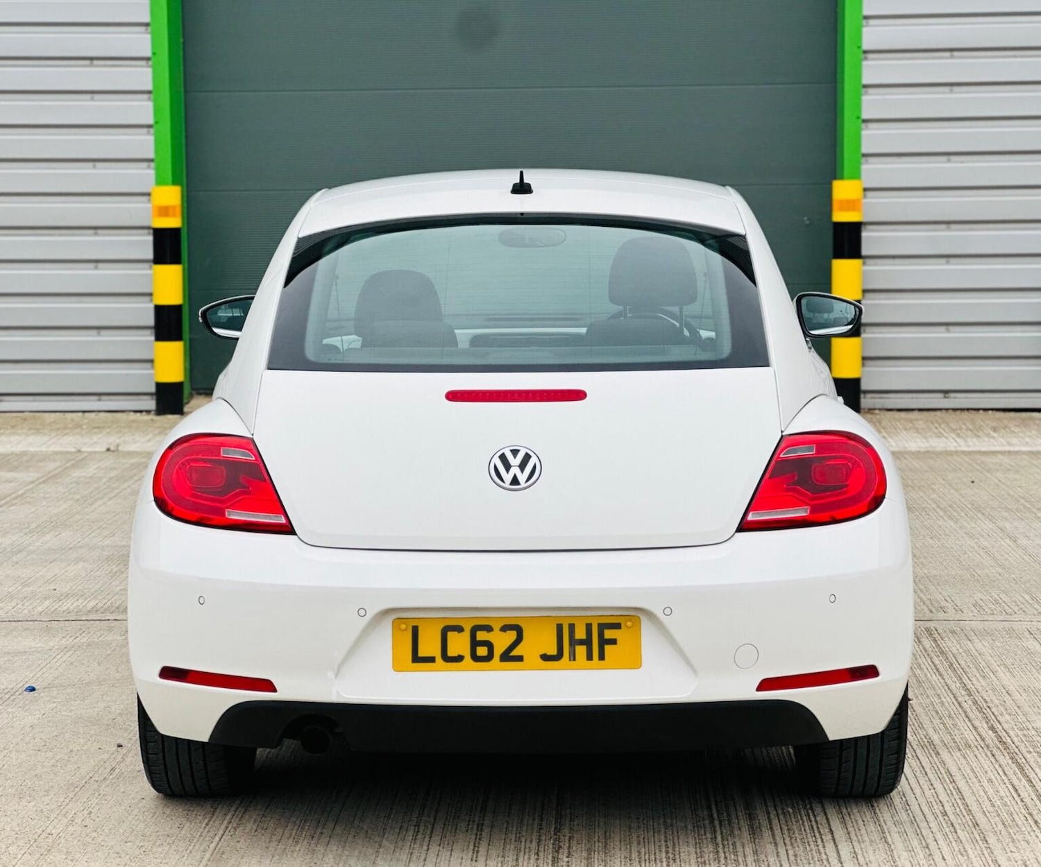 Used Volkswagen Beetle 2012 for sale - 77688977: Photo 4