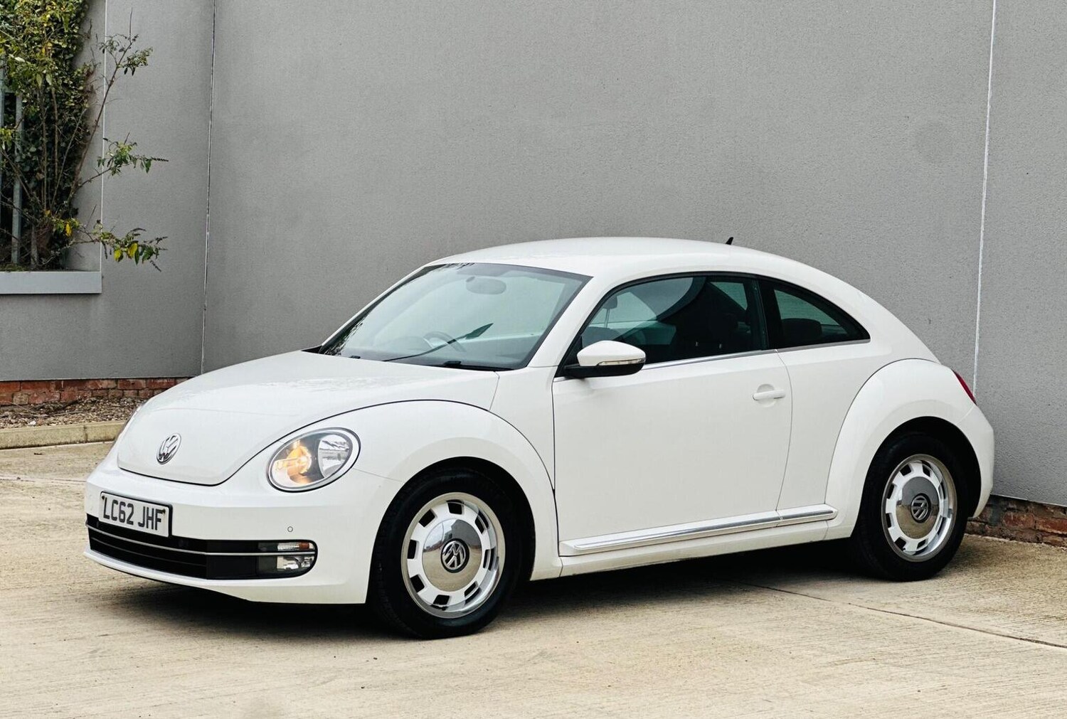 Used Volkswagen Beetle 2012 for sale - 77688977: Photo 63