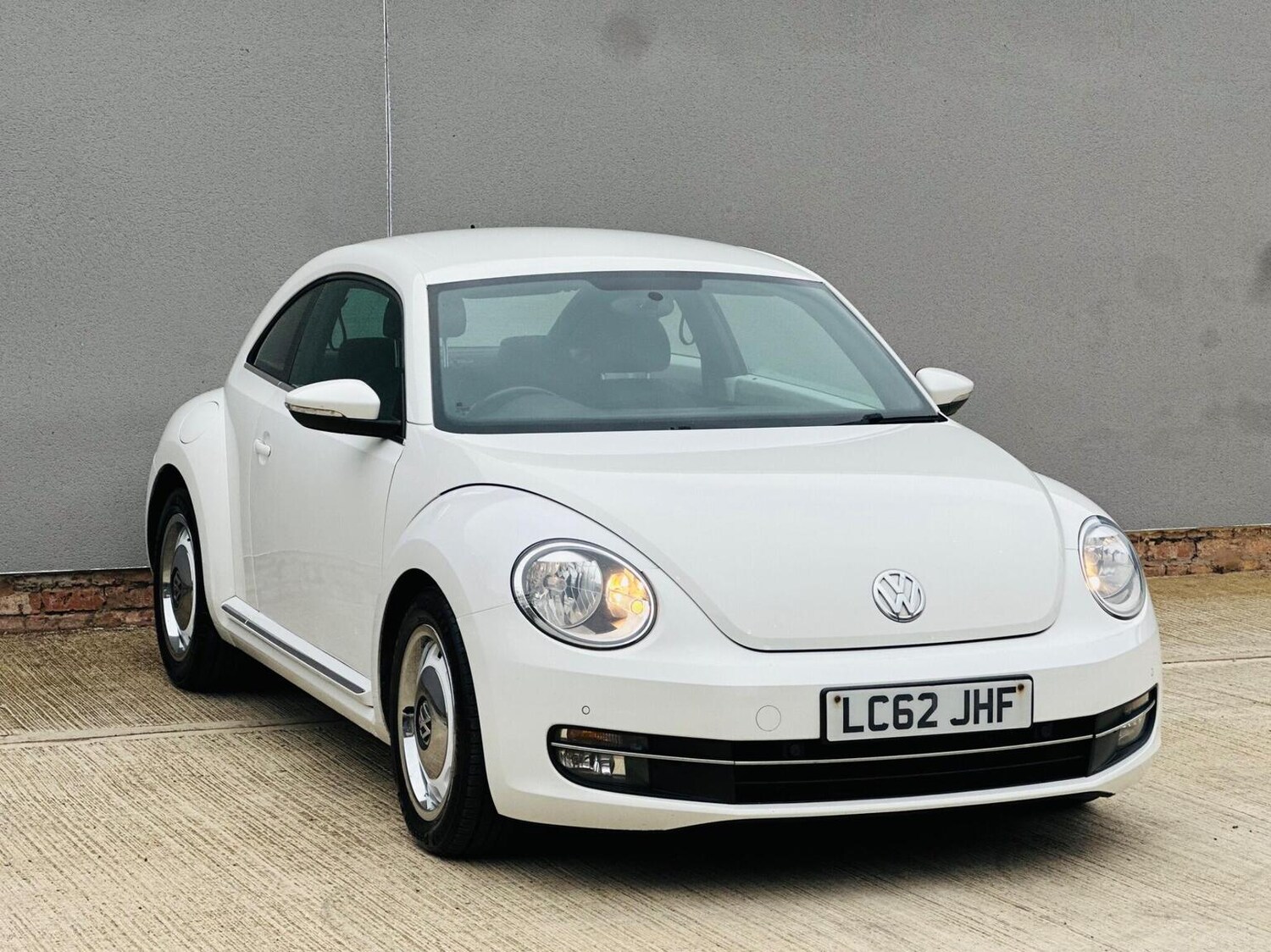 Used Volkswagen Beetle 2012 for sale - 77688977: Photo 66