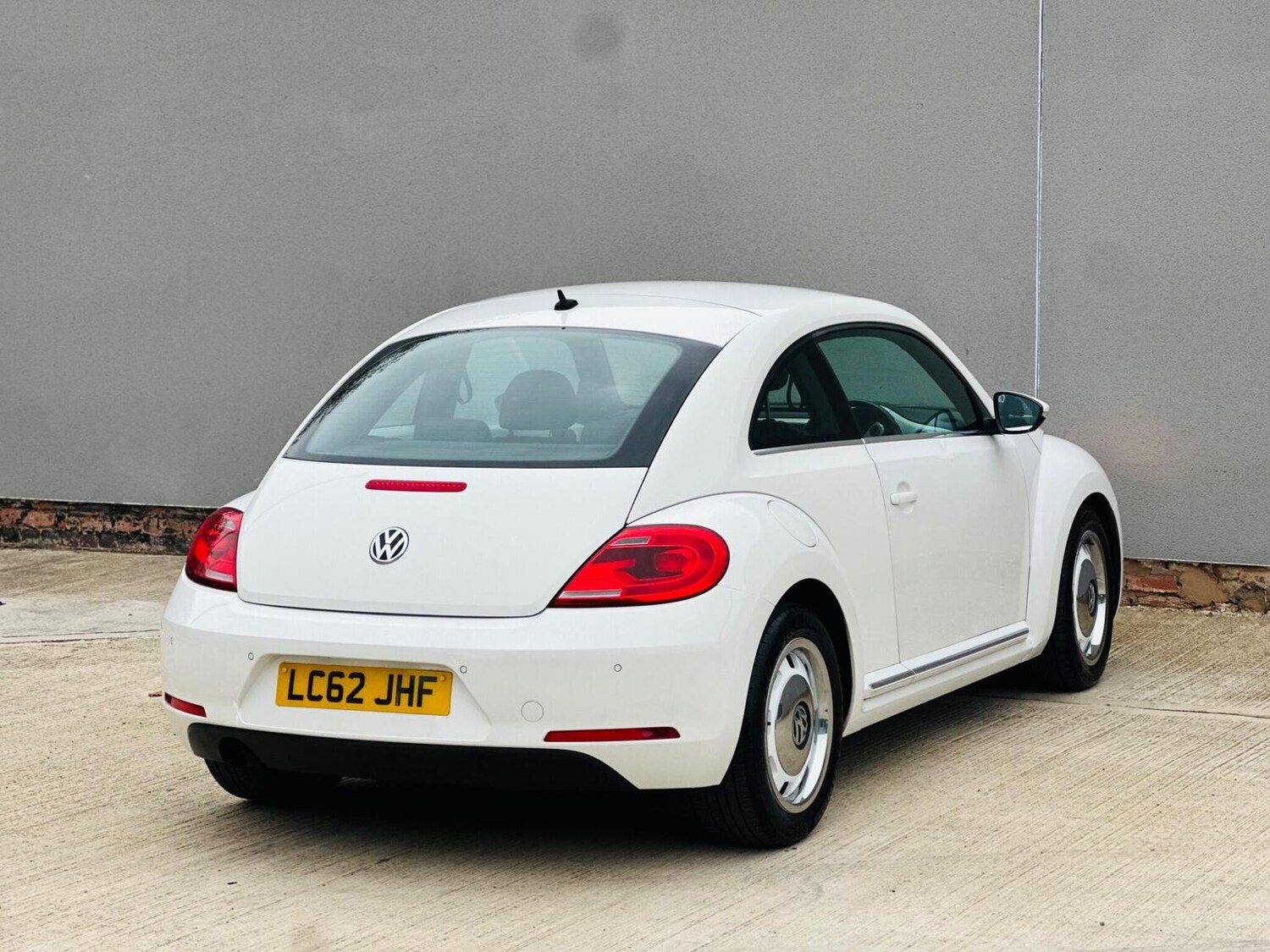 Used Volkswagen Beetle 2012 for sale - 77688977: Photo 68