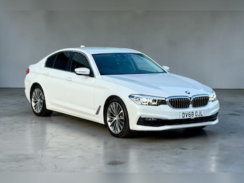 Used BMW 5 Series 2018 for sale - 77888429: Photo