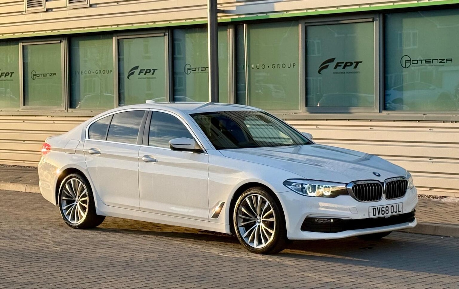 Used BMW 5 Series 2018 for sale - 77888429: Photo 62