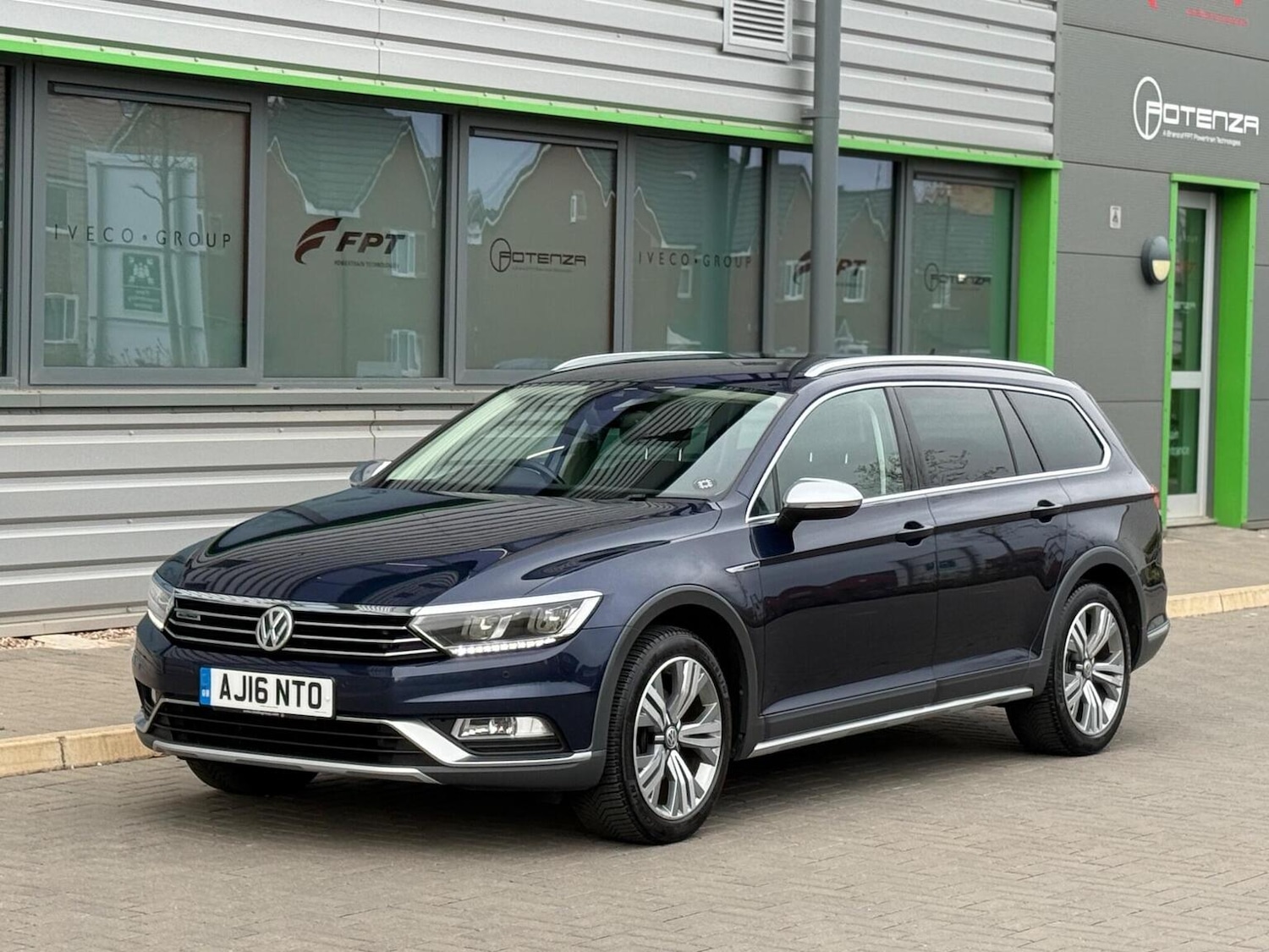 Used Volkswagen Passat 2016 for sale - 78201946: Photo 33