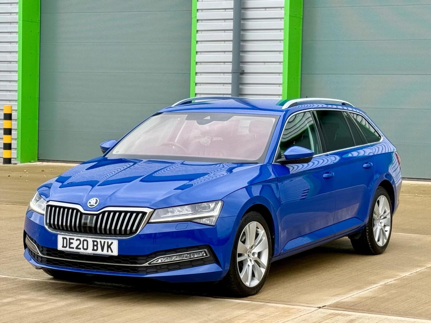 Used Skoda Superb 2020 for sale - 77688986: Photo 1