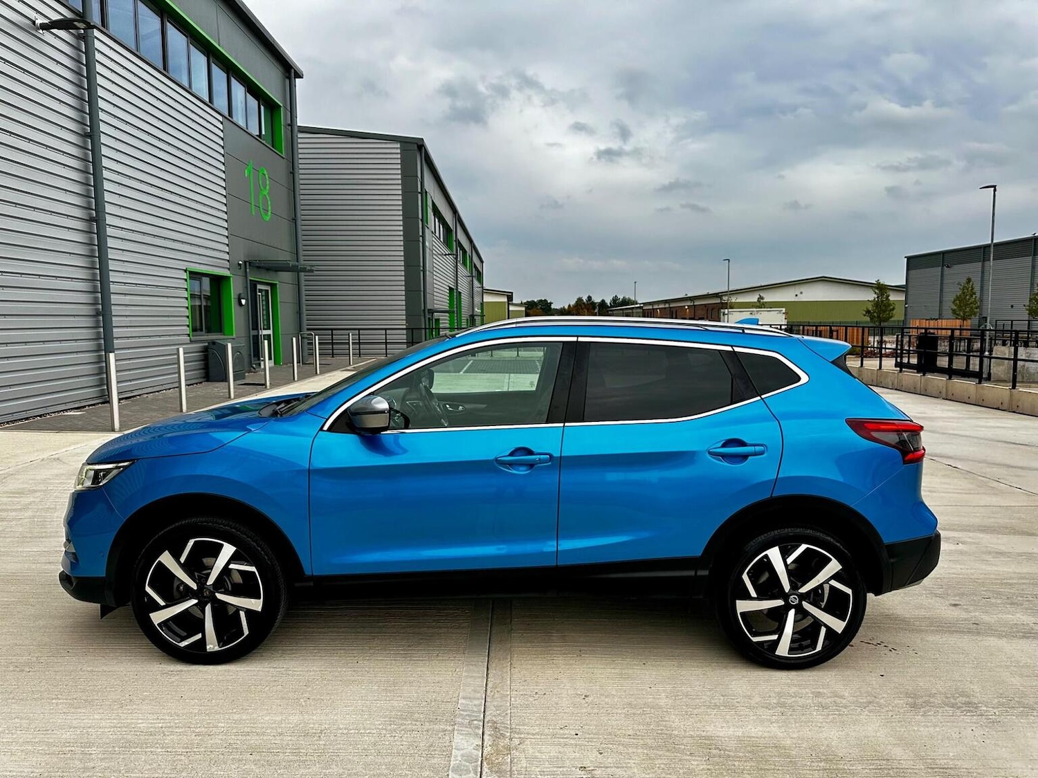 Used Nissan Qashqai 2017 for sale - 77688976: Photo 11