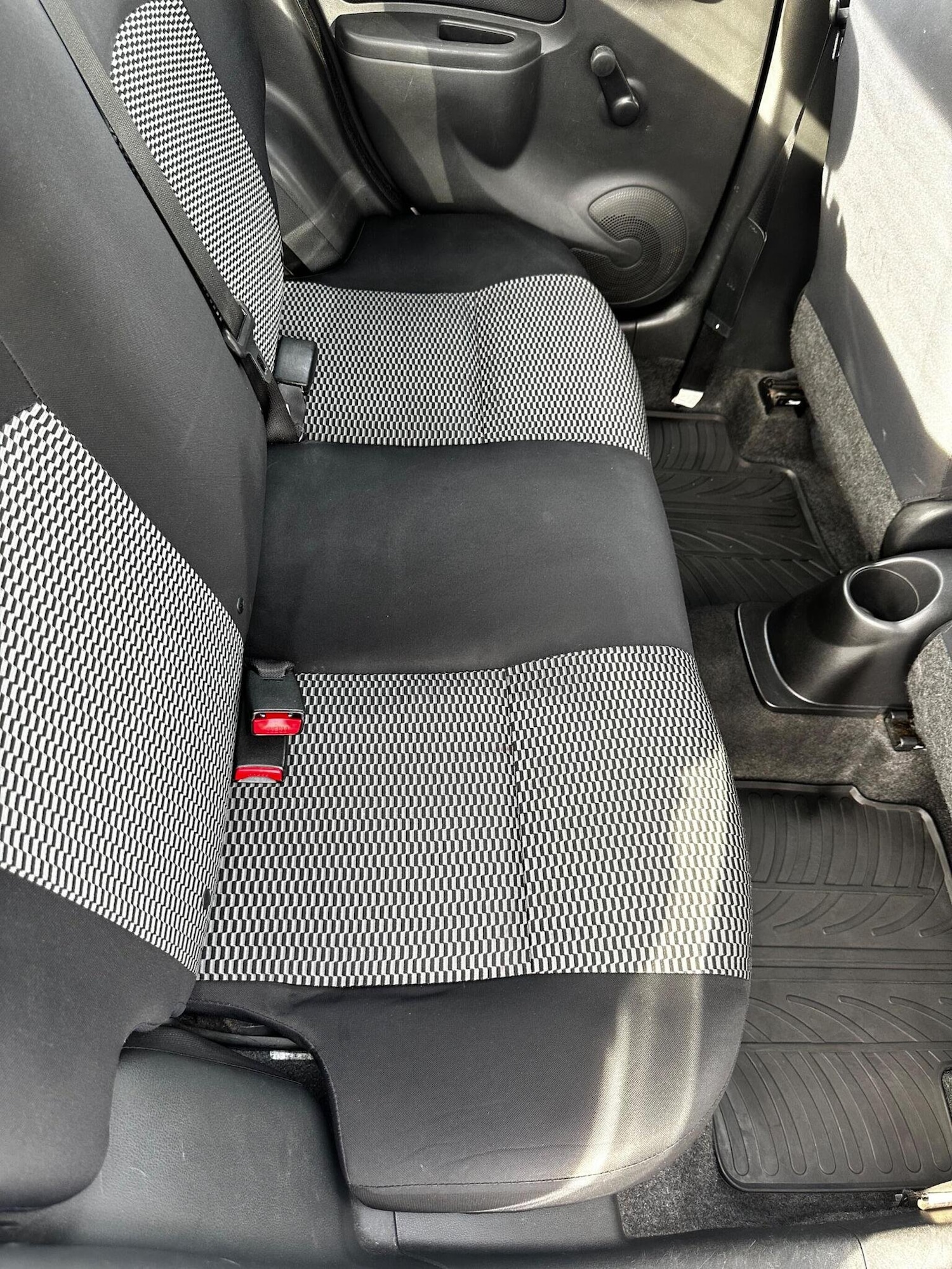 Used Nissan Micra 2013 for sale - 77688997: Photo 14