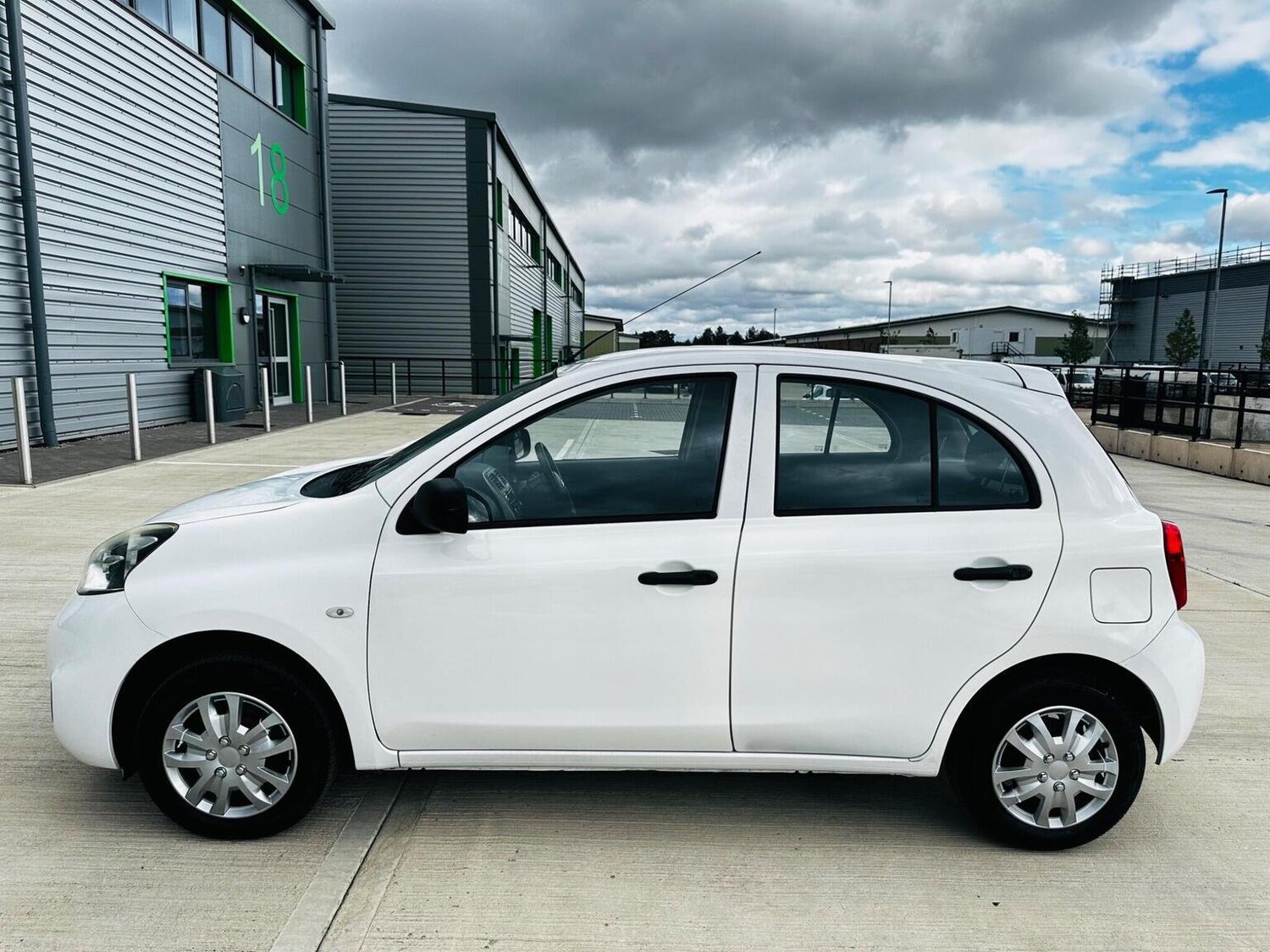 Used Nissan Micra 2013 for sale - 77688997: Photo 8