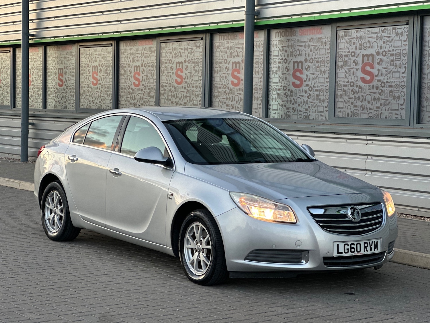 Used Vauxhall Insignia 2010 for sale - 76378917: Photo 1