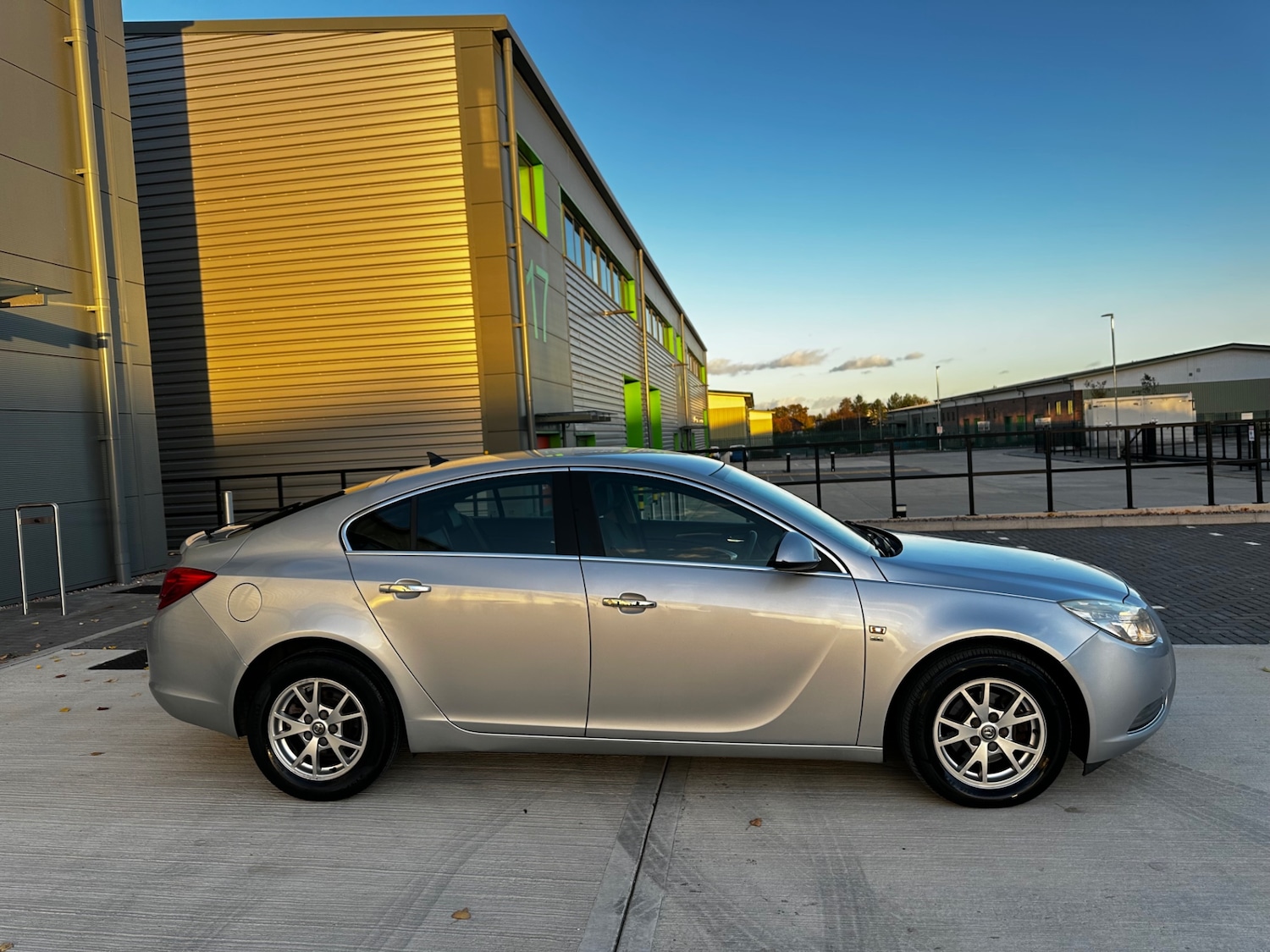 Used Vauxhall Insignia 2010 for sale - 76378917: Photo 32