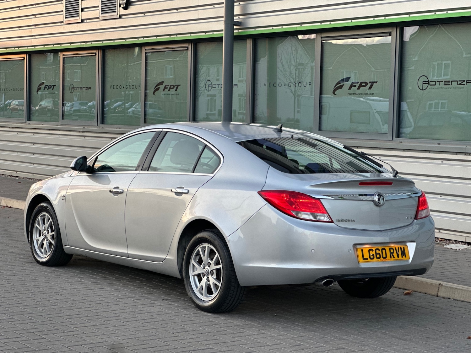 Used Vauxhall Insignia 2010 for sale - 76378917: Photo 76