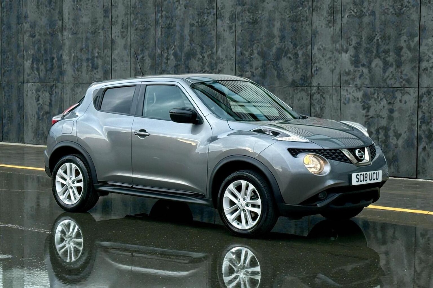 Used Nissan Juke 2018 for sale - 77688981: Photo 2