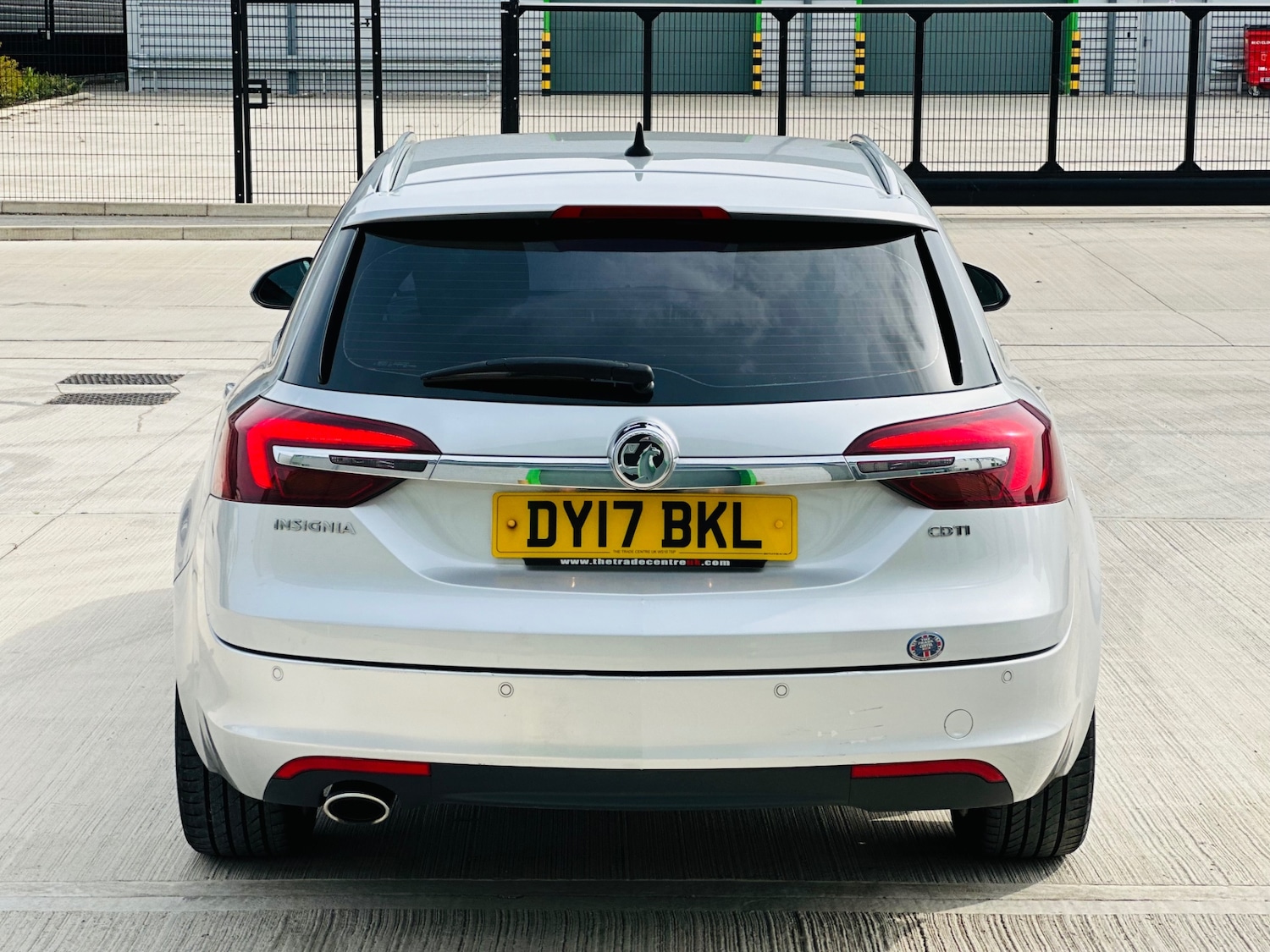 Used Vauxhall Insignia 2017 for sale - 76352113: Photo 16