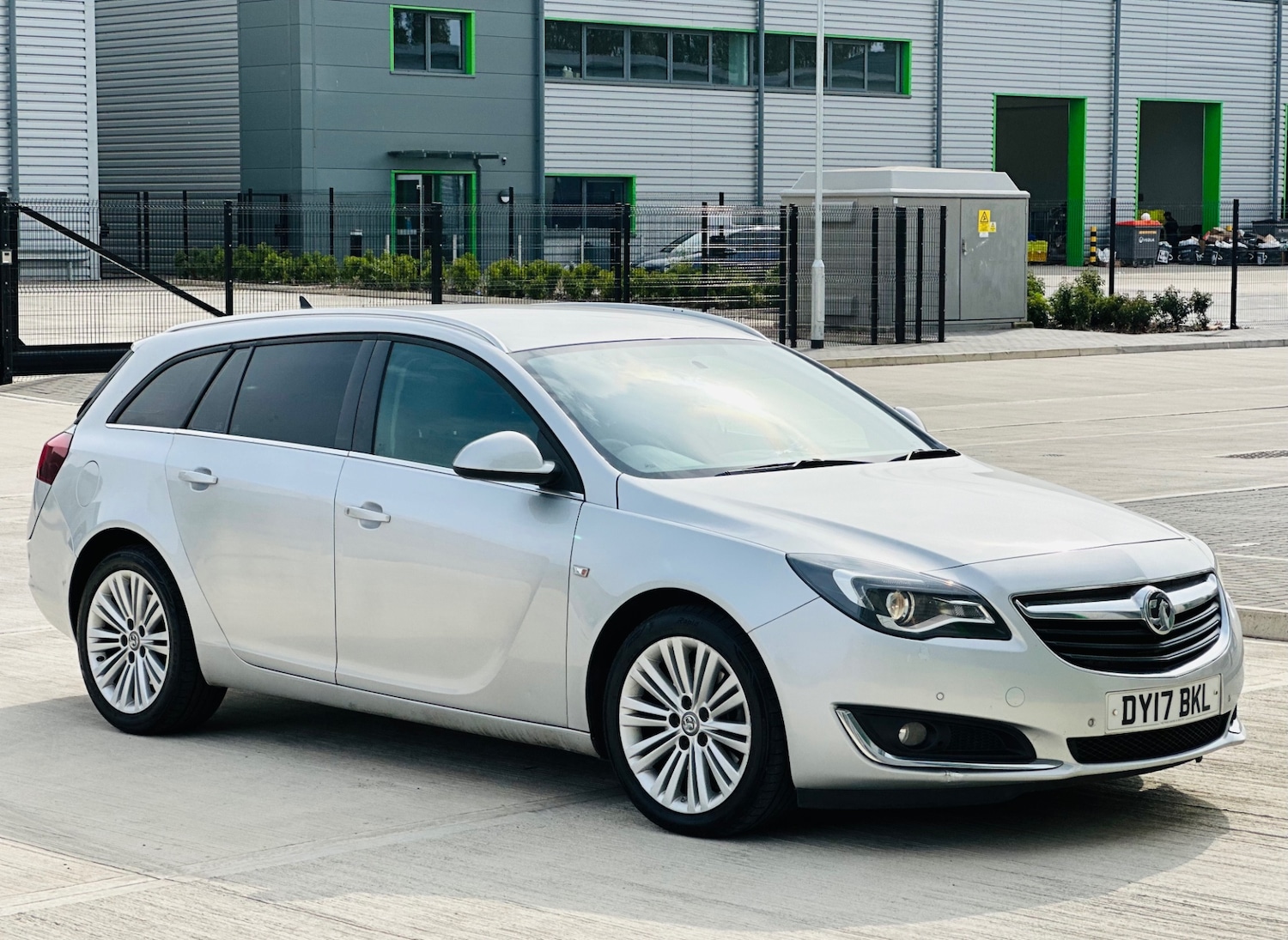 Used Vauxhall Insignia 2017 for sale - 76352113: Photo 21