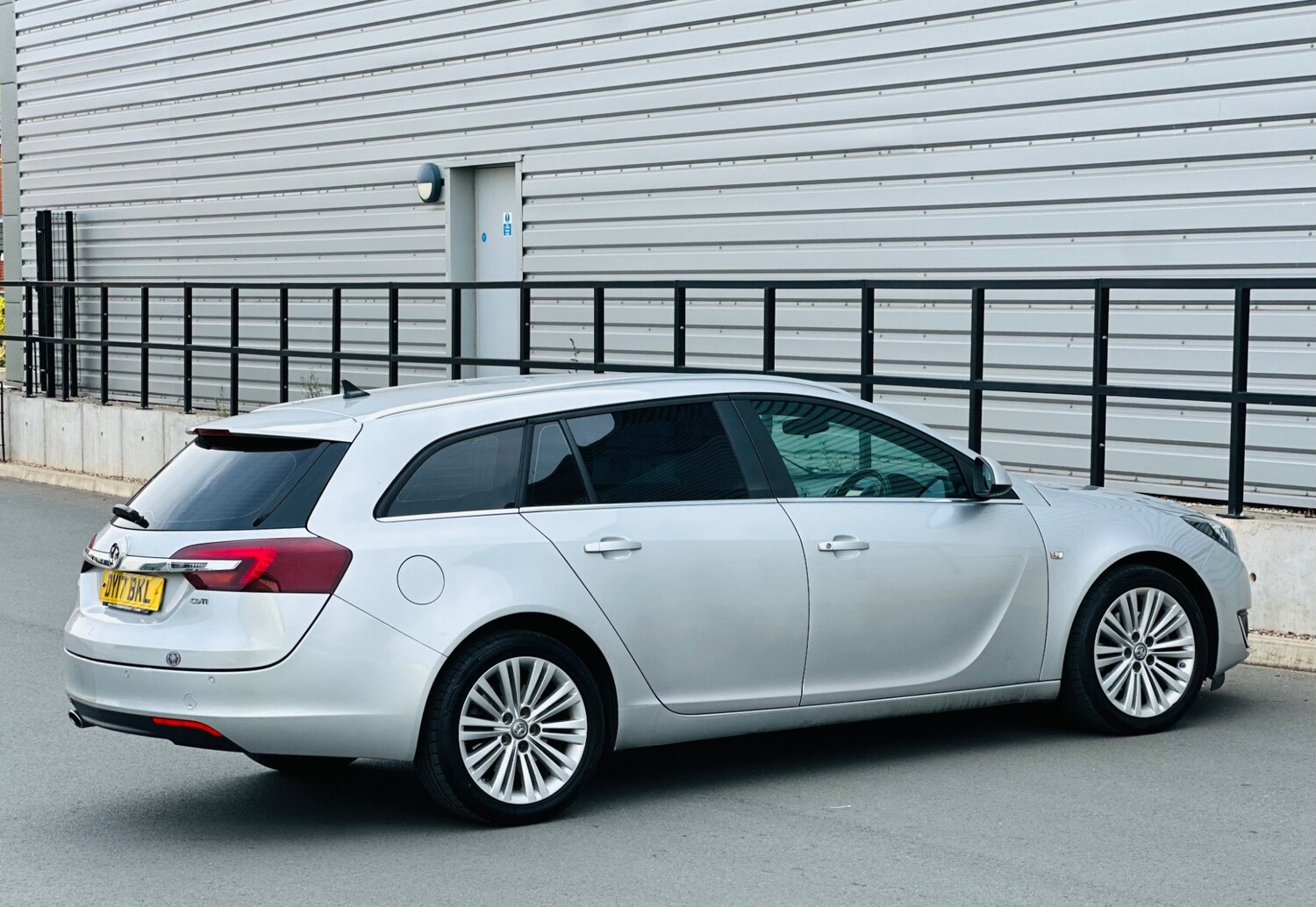 Used Vauxhall Insignia 2017 for sale - 76352113: Photo 25