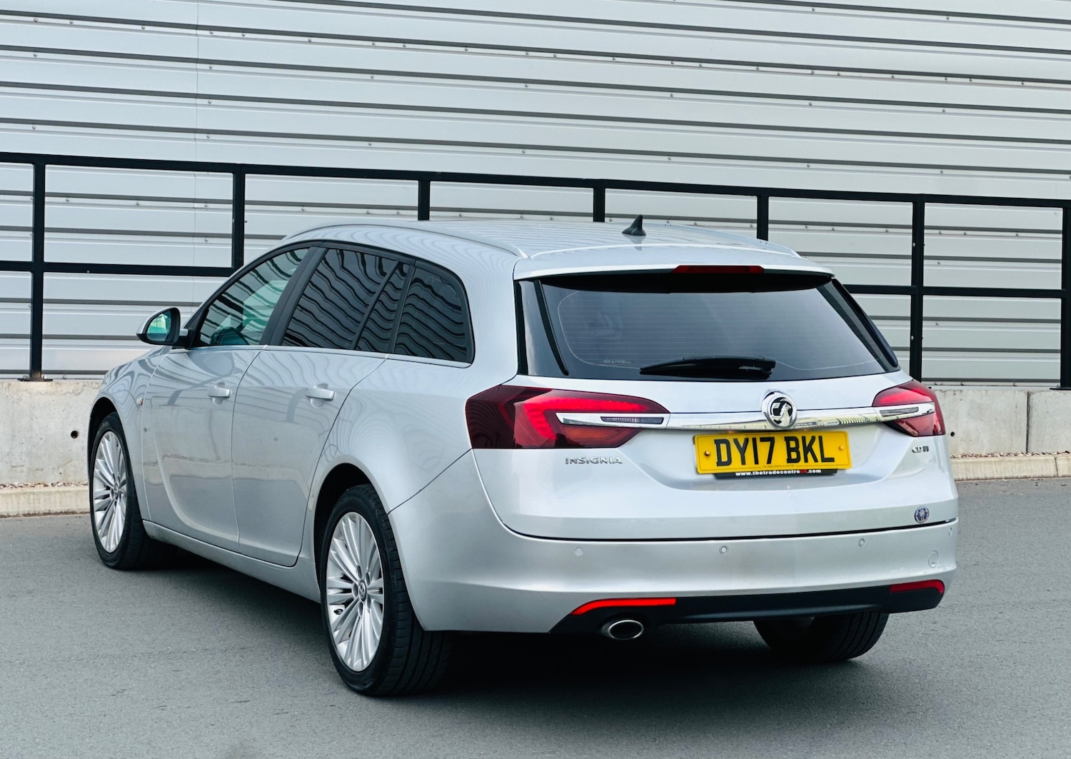 Used Vauxhall Insignia 2017 for sale - 76352113: Photo 28