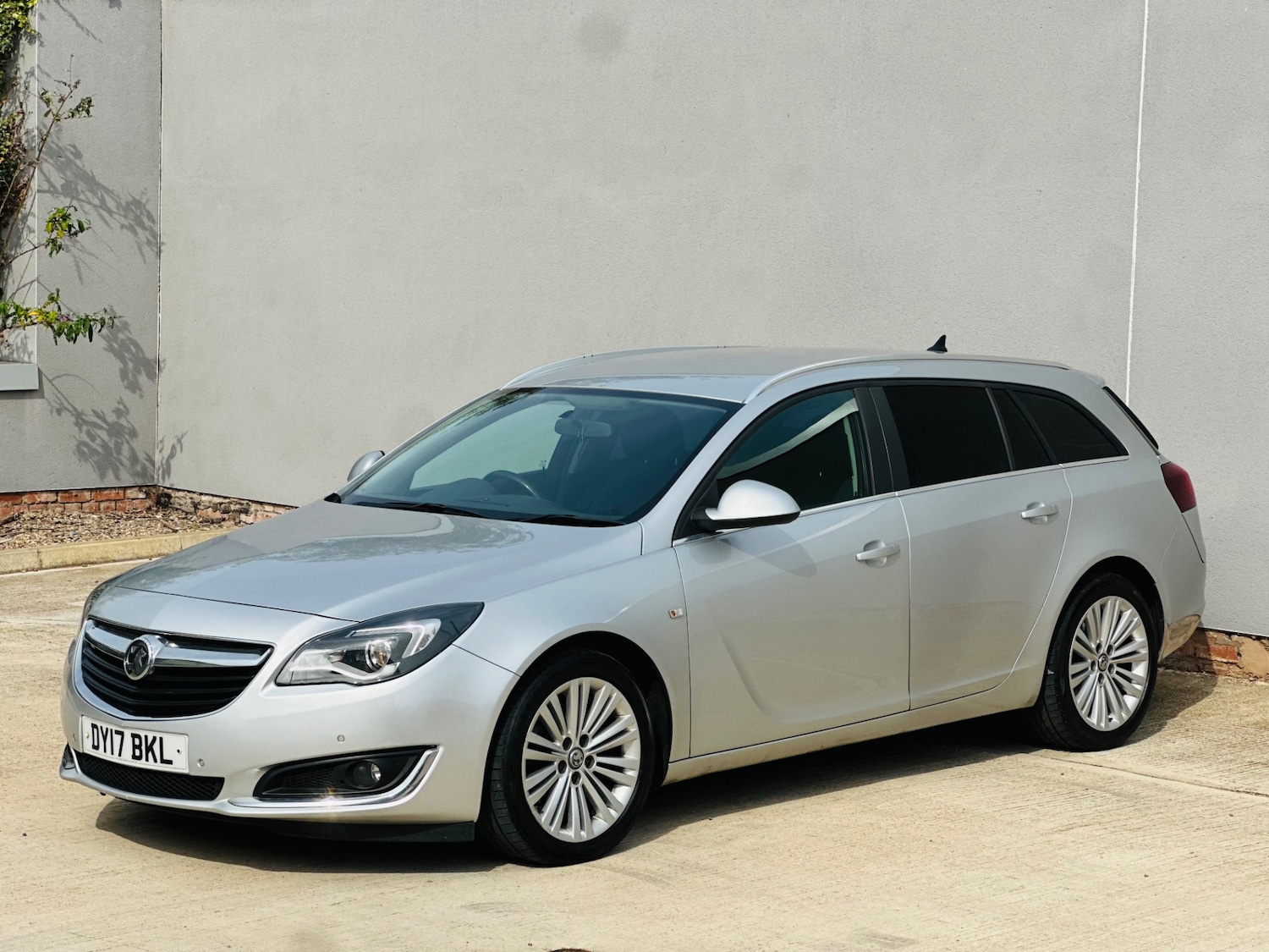 Used Vauxhall Insignia 2017 for sale - 76352113: Photo 43
