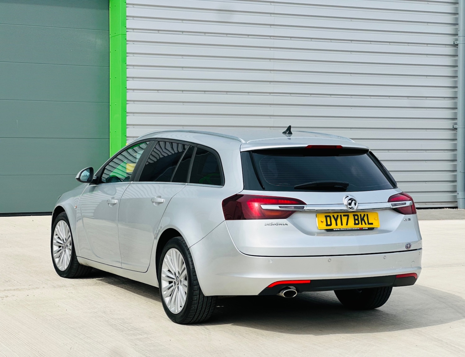 Used Vauxhall Insignia 2017 for sale - 76352113: Photo 5