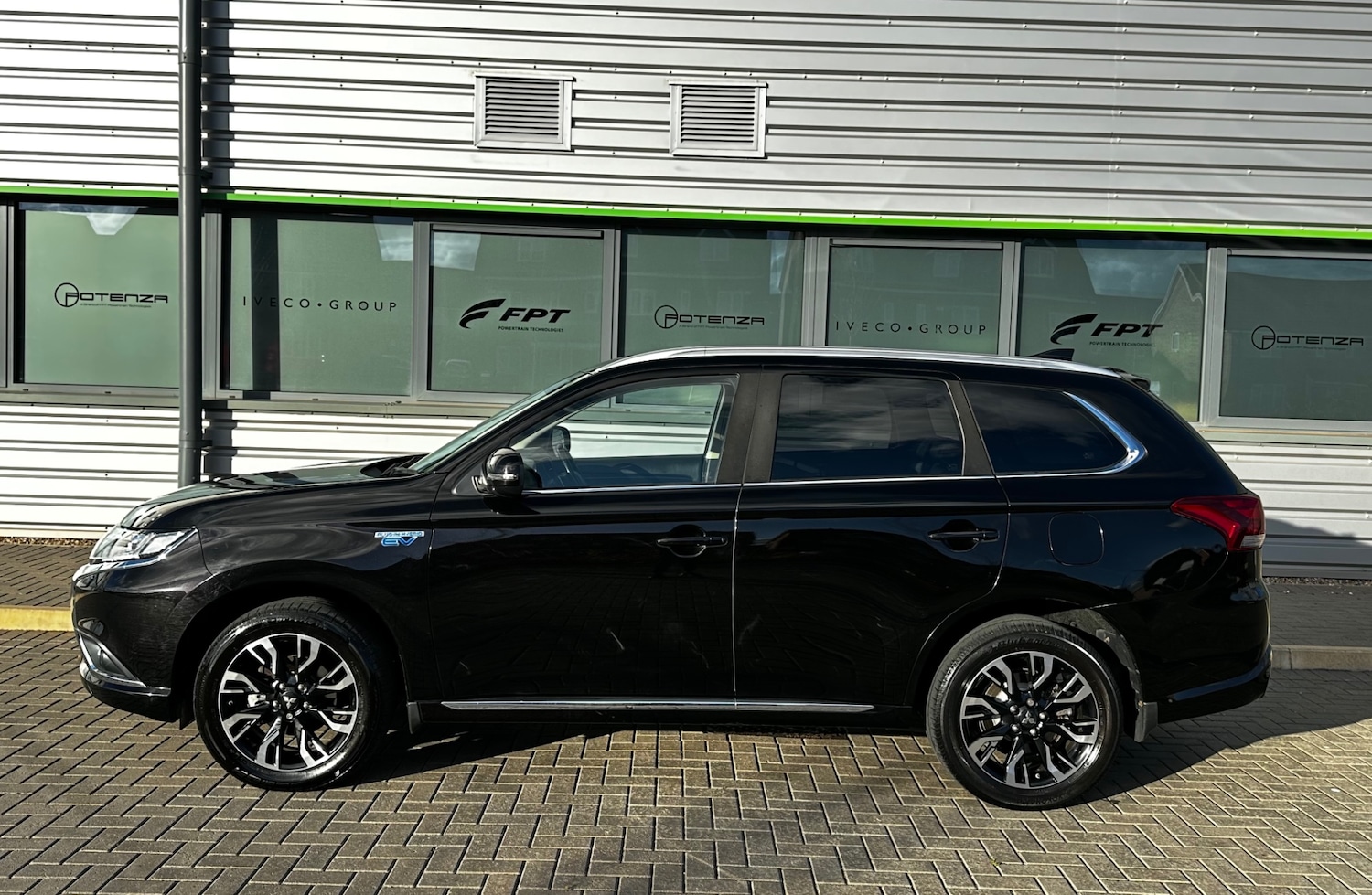 Used Mitsubishi Outlander 2018 for sale - 76445960: Photo 62