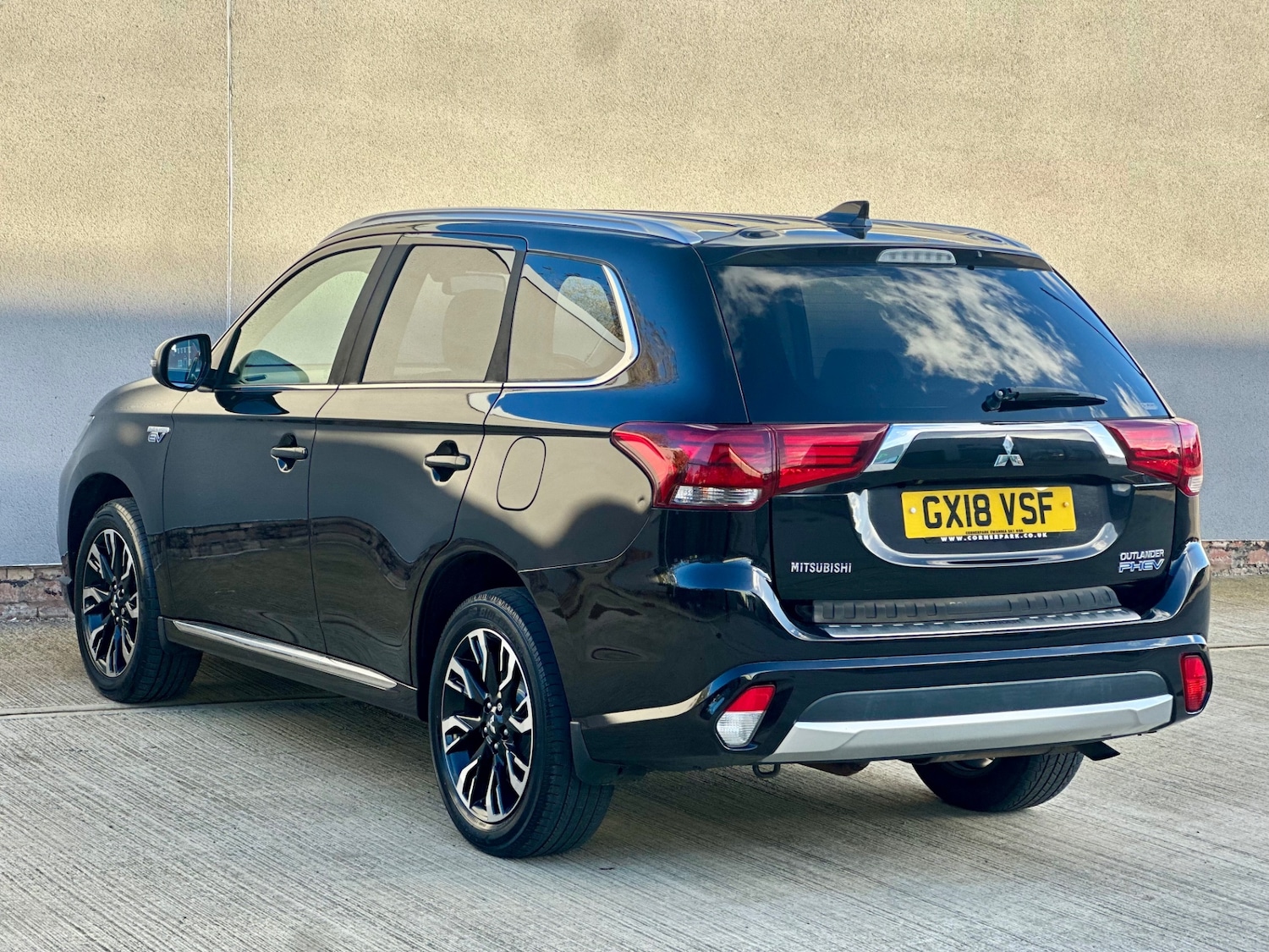 Used Mitsubishi Outlander 2018 for sale - 76445960: Photo 74