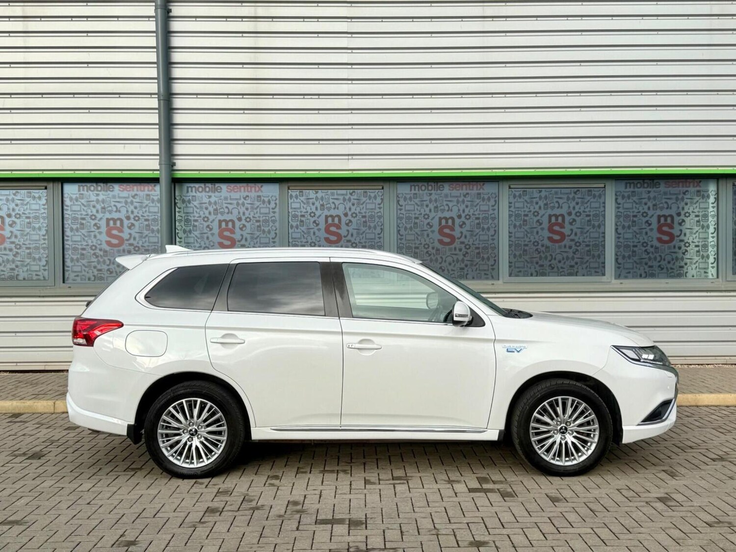 Used Mitsubishi Outlander 2018 for sale - 77688996: Photo 53