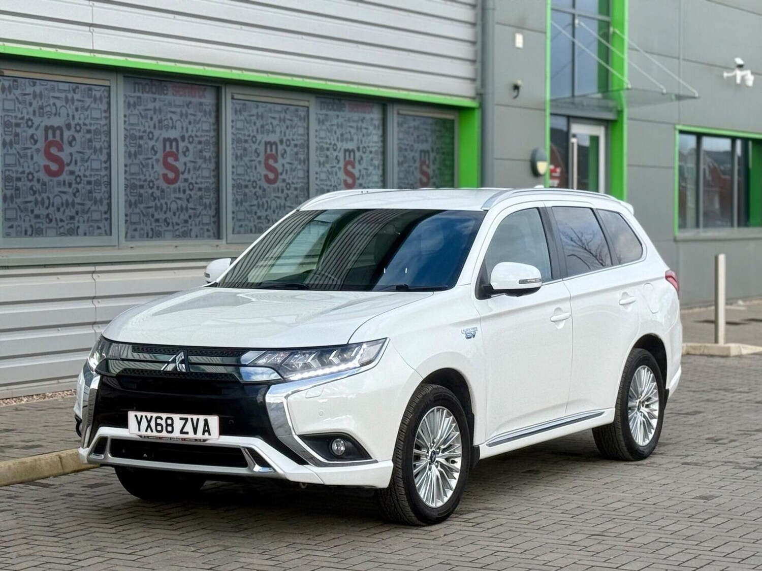 Used Mitsubishi Outlander 2018 for sale - 77688996: Photo 59